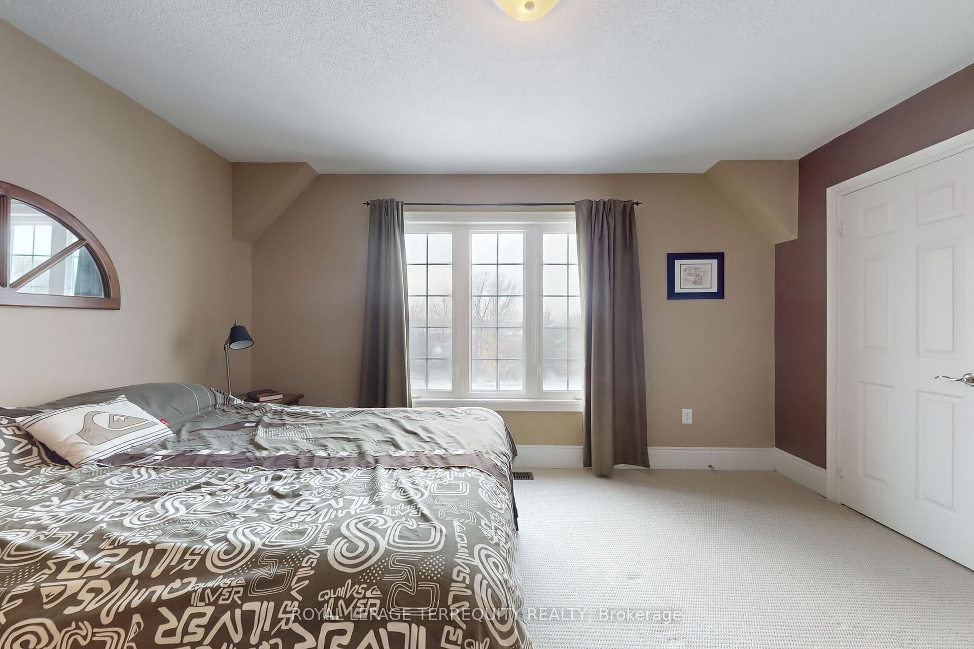 Photo 19 of 31 Yorkton Boulevard, Markham, Angus Glen — HOMEH