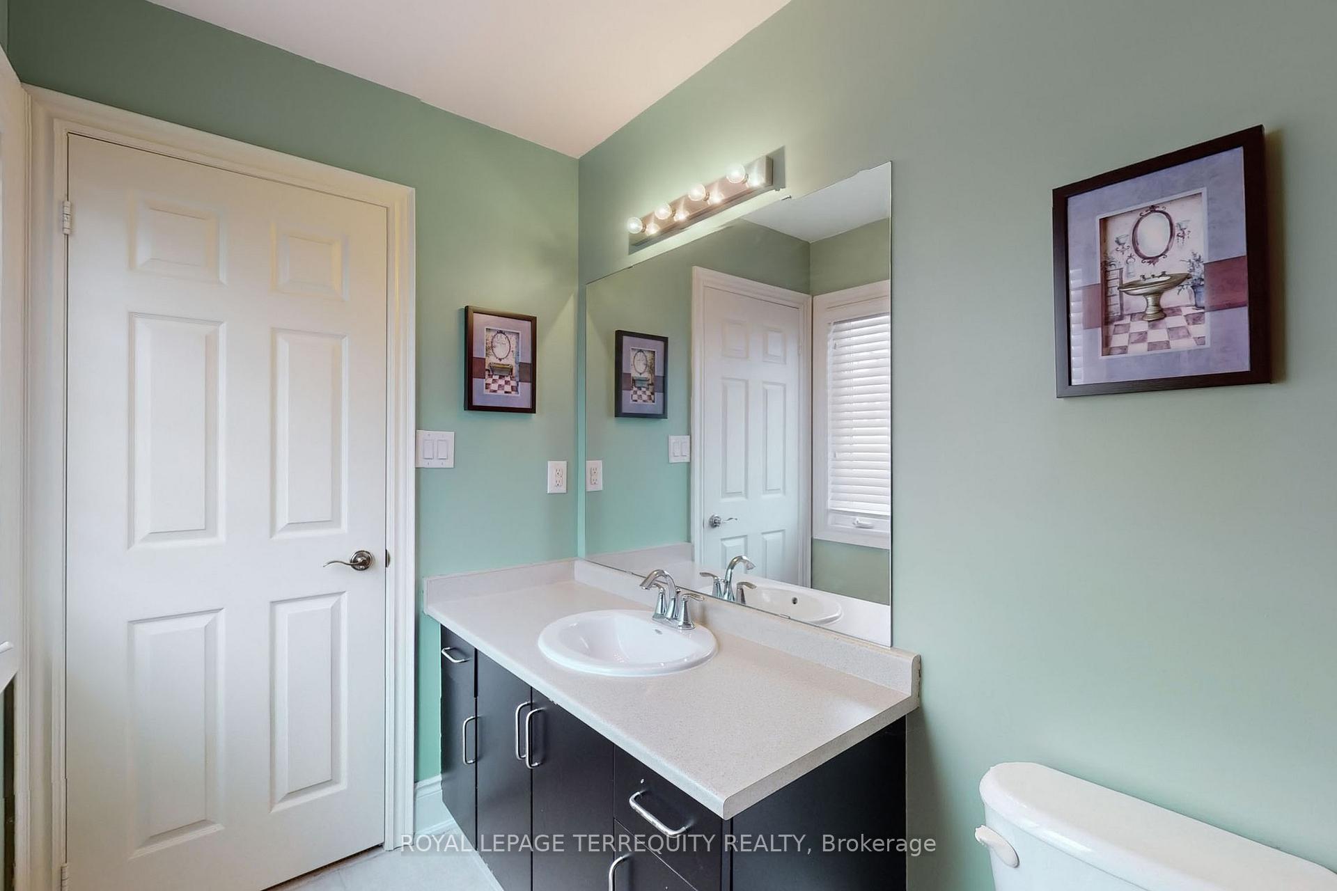 Photo 20 of 31 Yorkton Boulevard, Markham, Angus Glen — HOMEH