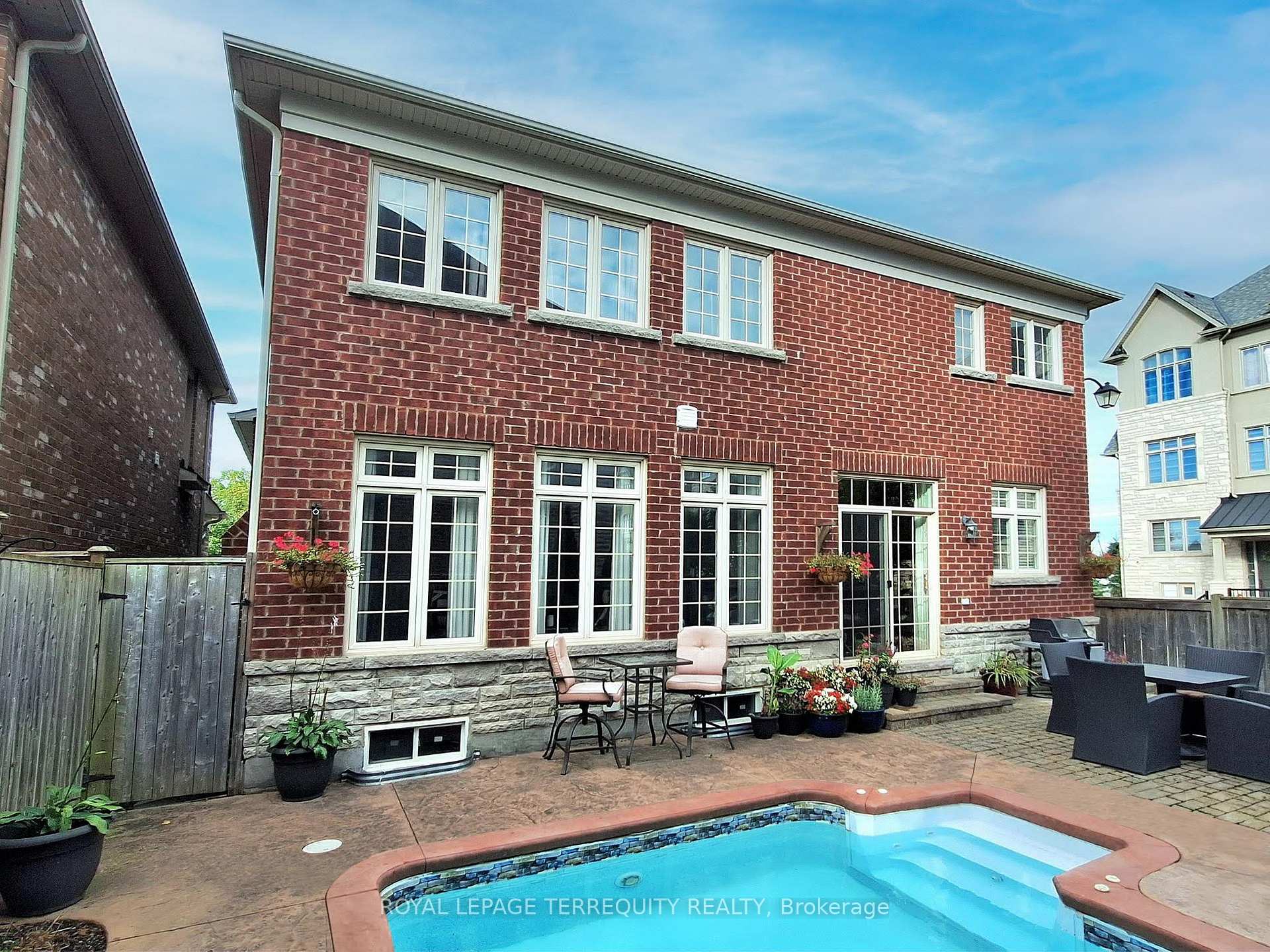 Photo 21 of 31 Yorkton Boulevard, Markham, Angus Glen — HOMEH