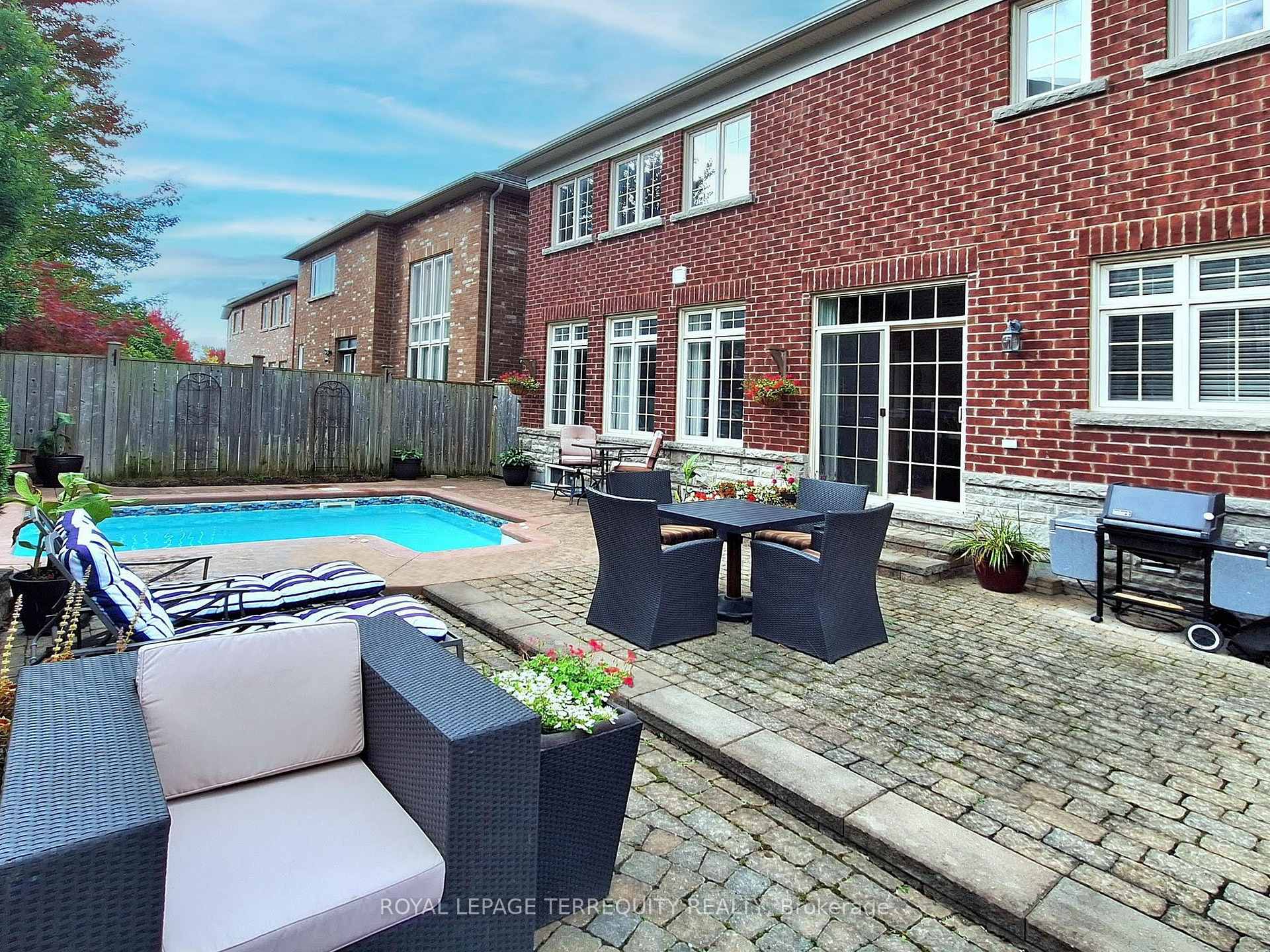 Photo 23 of 31 Yorkton Boulevard, Markham, Angus Glen — HOMEH
