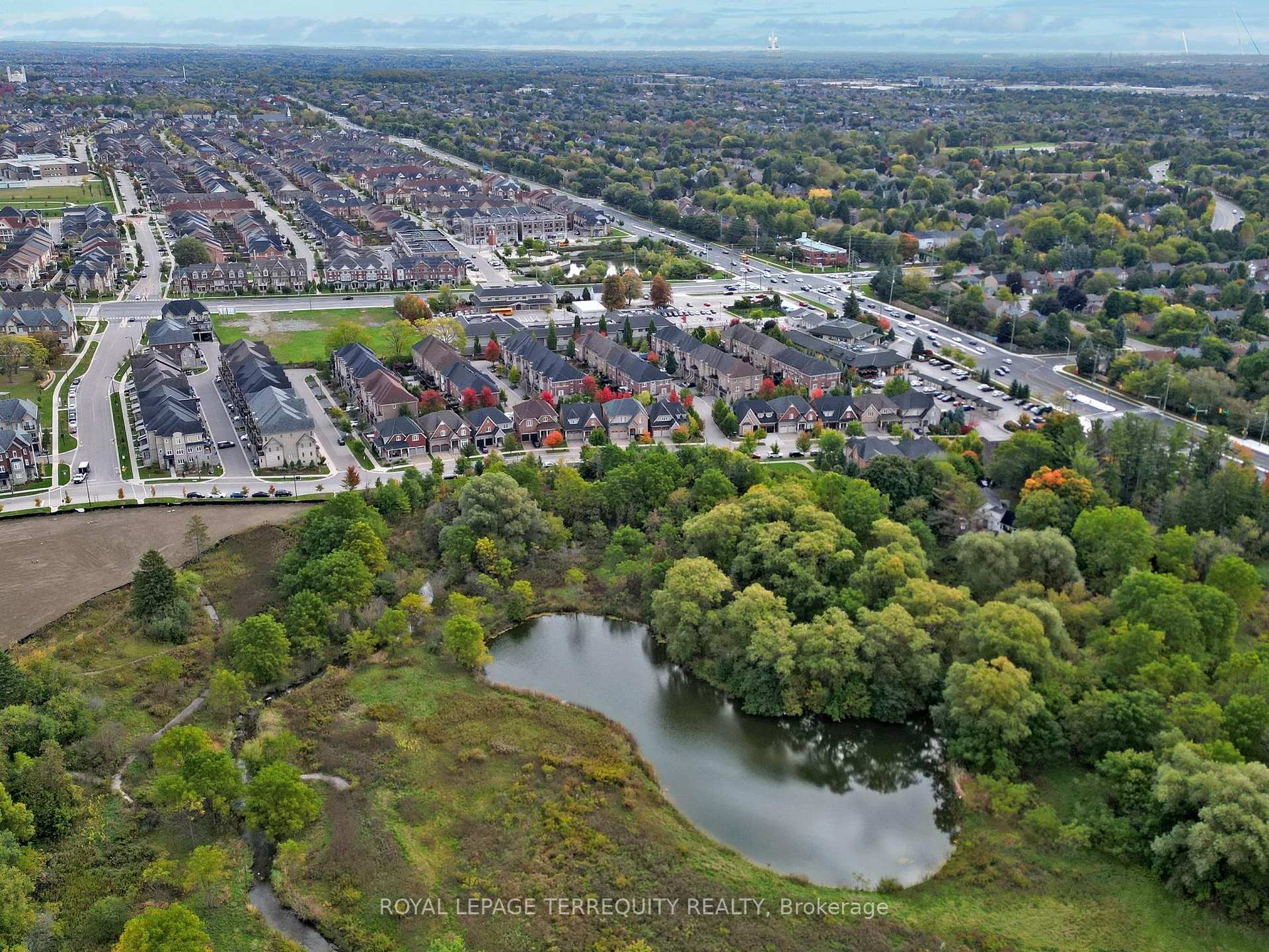 Photo 25 of 31 Yorkton Boulevard, Markham, Angus Glen — HOMEH
