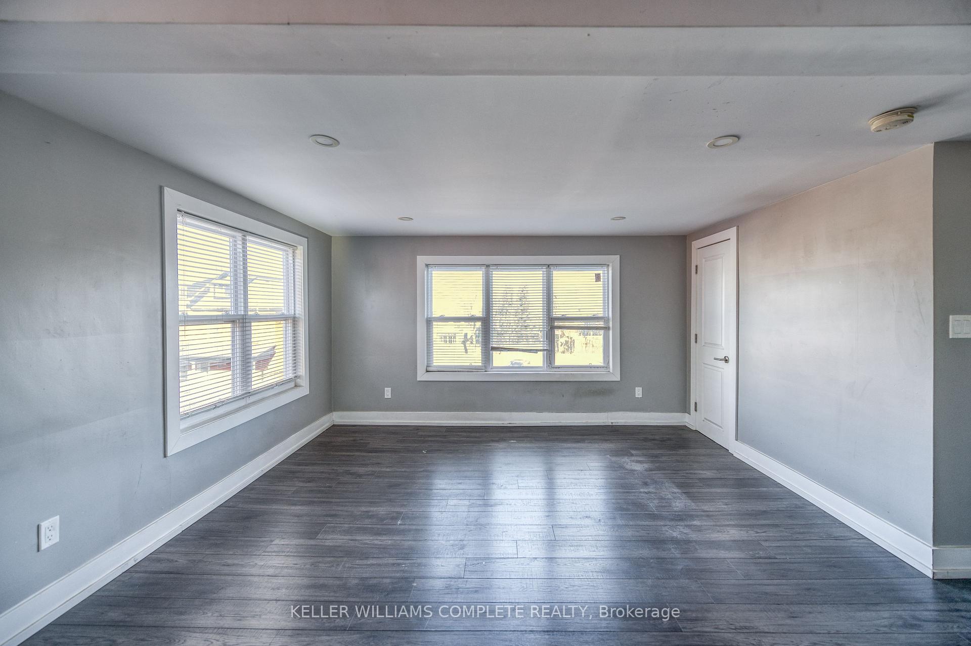 Photo 11 of Unit Unit 3, 48 Shaw Street, Hamilton, Industrial Sector — HOMEH