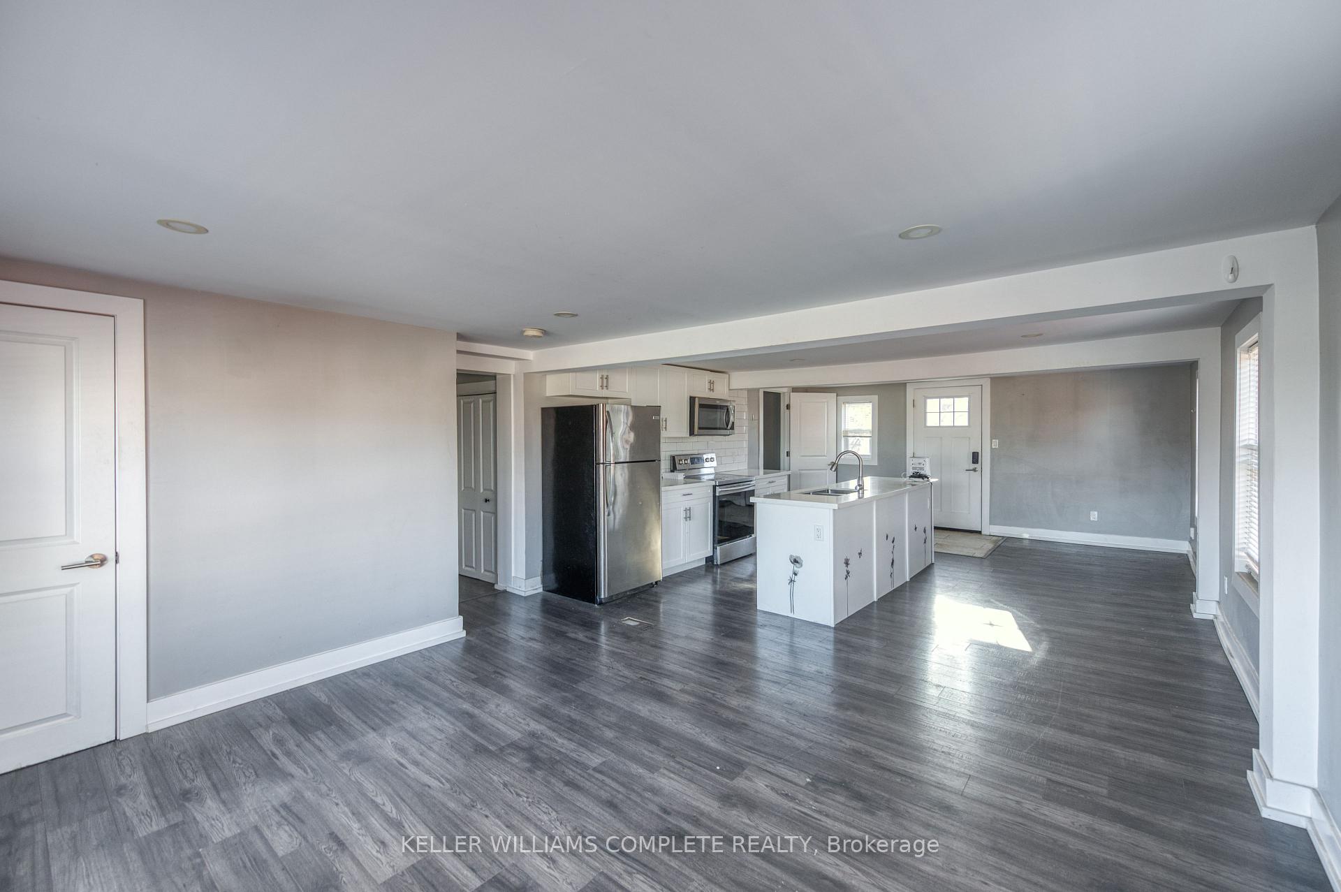 Photo 13 of Unit Unit 3, 48 Shaw Street, Hamilton, Industrial Sector — HOMEH