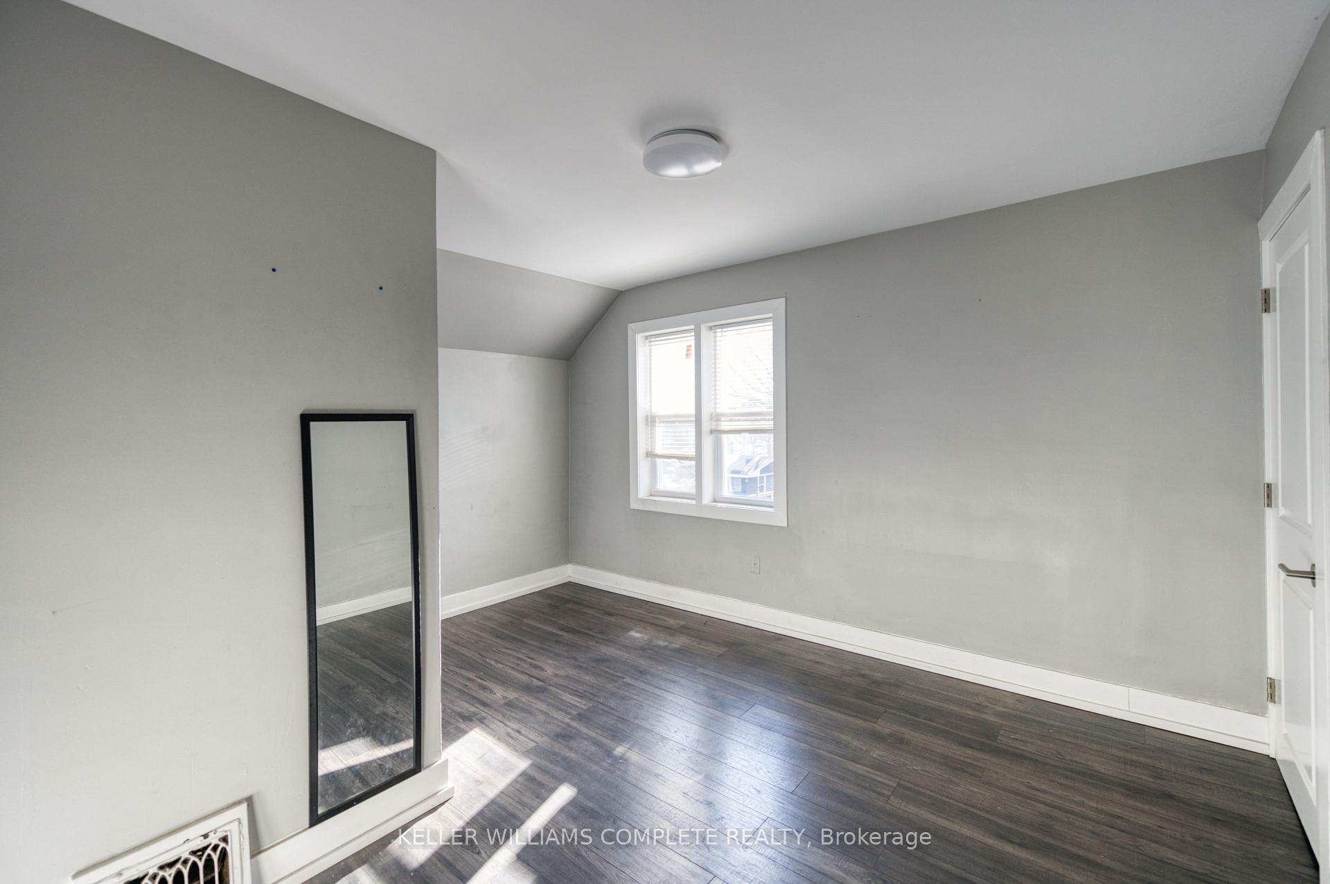 Photo 16 of Unit Unit 3, 48 Shaw Street, Hamilton, Industrial Sector — HOMEH