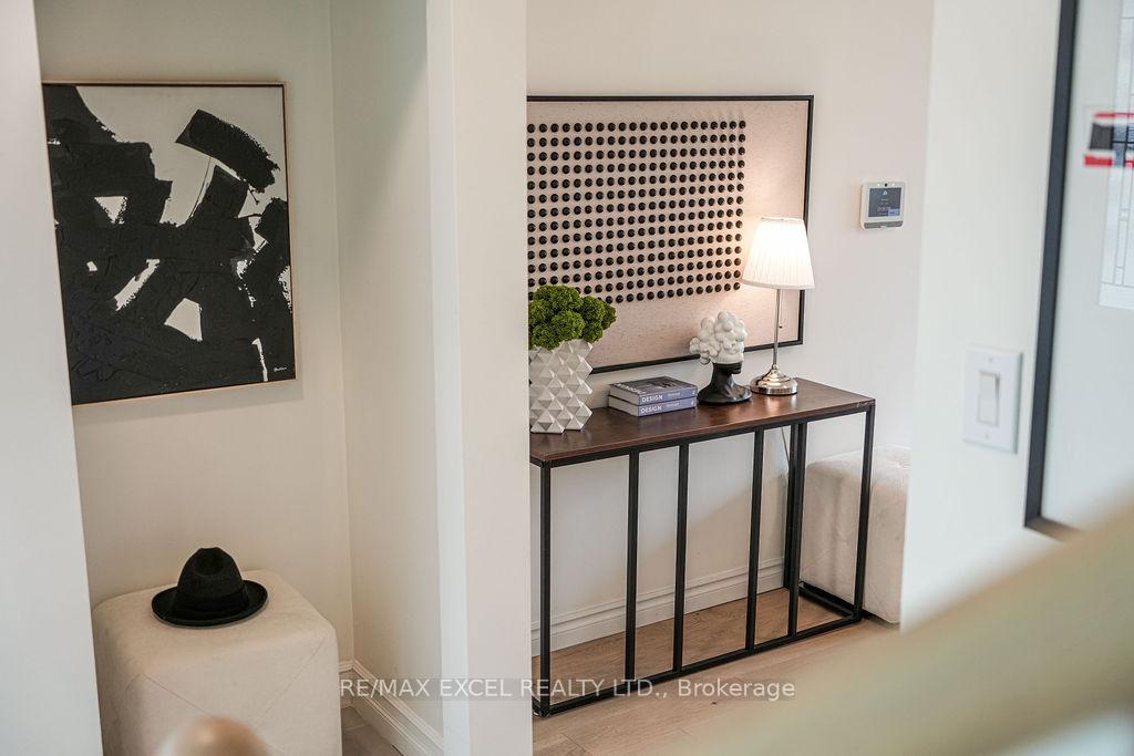 Photo 4 of 5 Lakevista Avenue, Markham, Bullock — HOMEH
