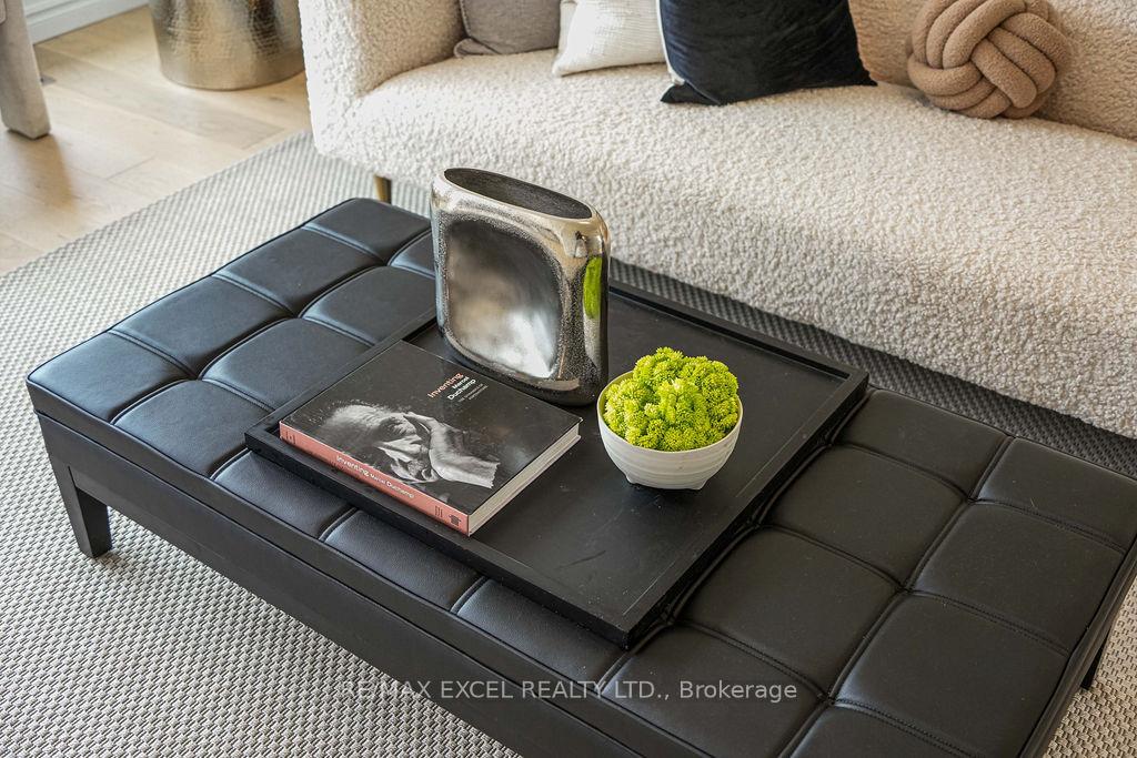 Photo 6 of 5 Lakevista Avenue, Markham, Bullock — HOMEH