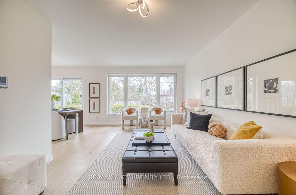 Photo 7 of 5 Lakevista Avenue, Markham, Bullock — HOMEH