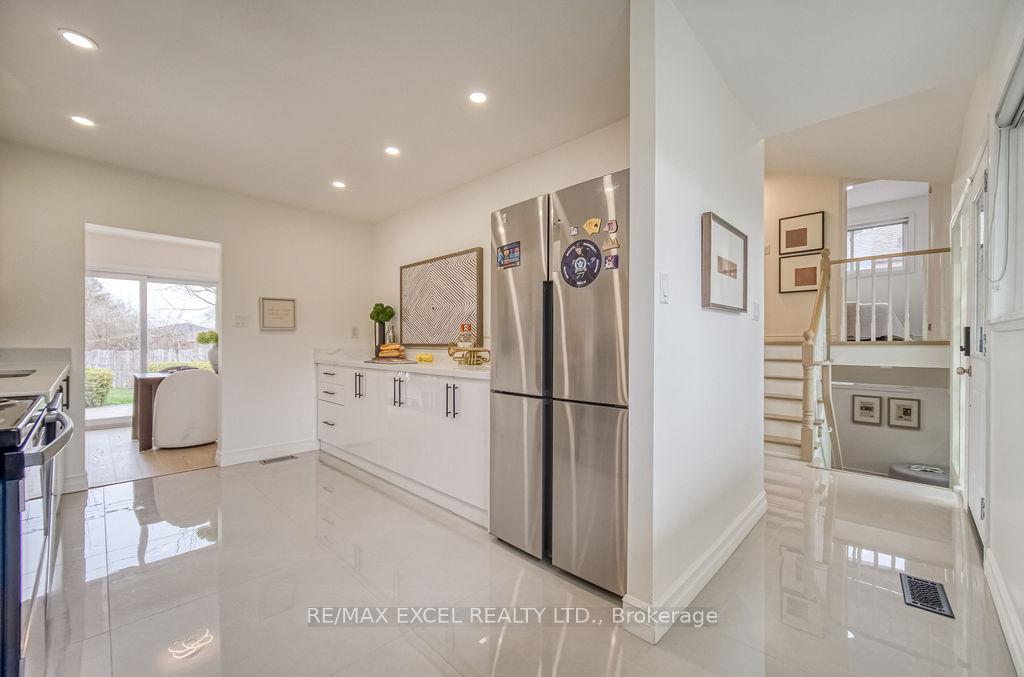 Photo 22 of 5 Lakevista Avenue, Markham, Bullock — HOMEH