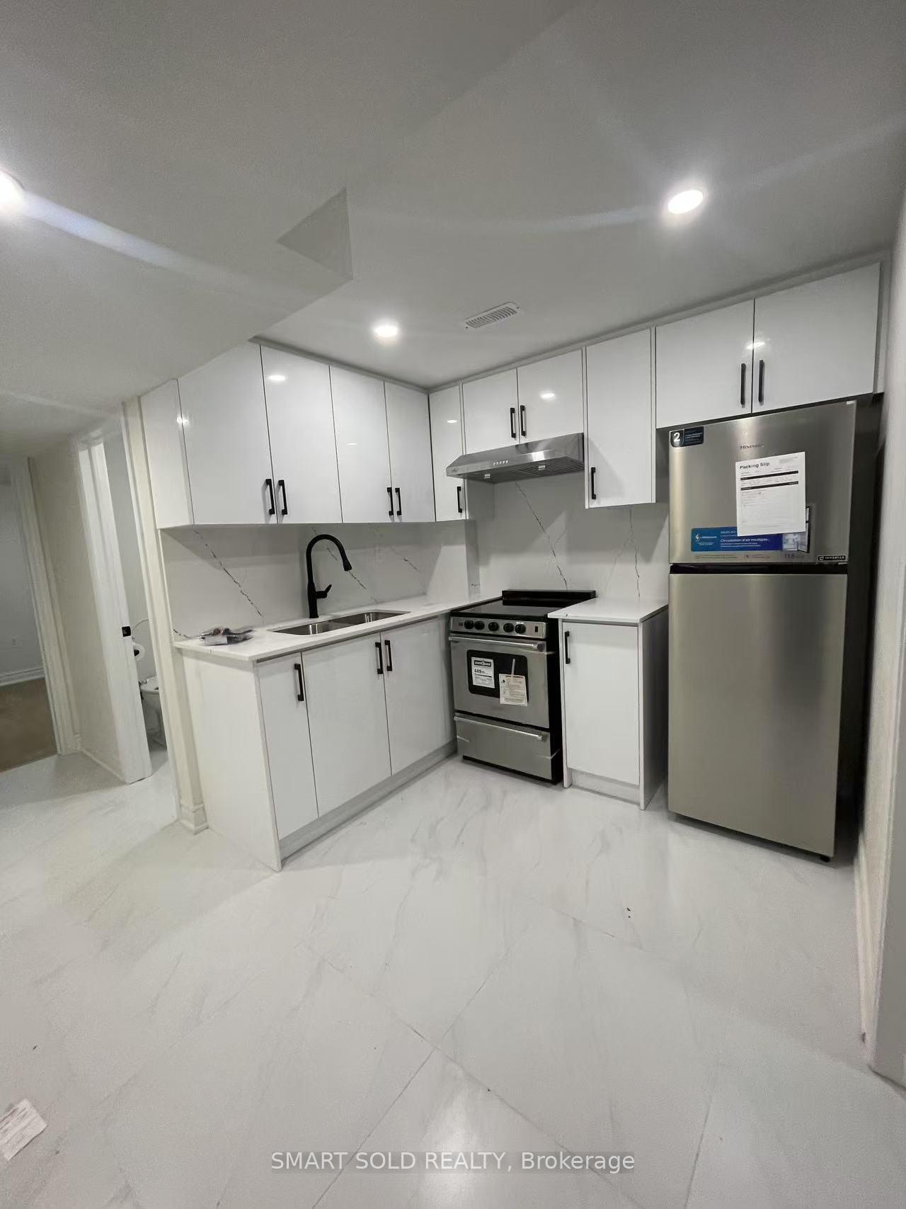 Photo 2 of Unit Bsmt, 84 Song Bird Drive, Markham, Rouge Fairways — HOMEH