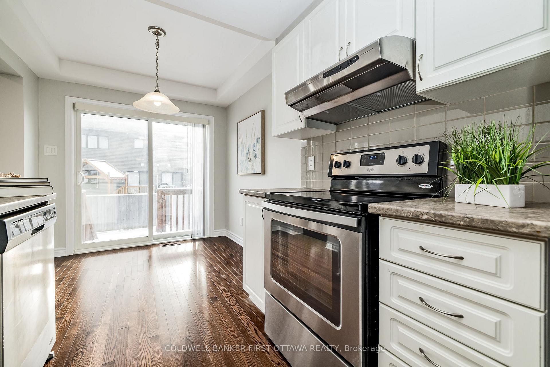 Photo 12 of 504 Paine Avenue, Ottawa, Kanata - Kanata Lakes/Heritage Hills — HOMEH