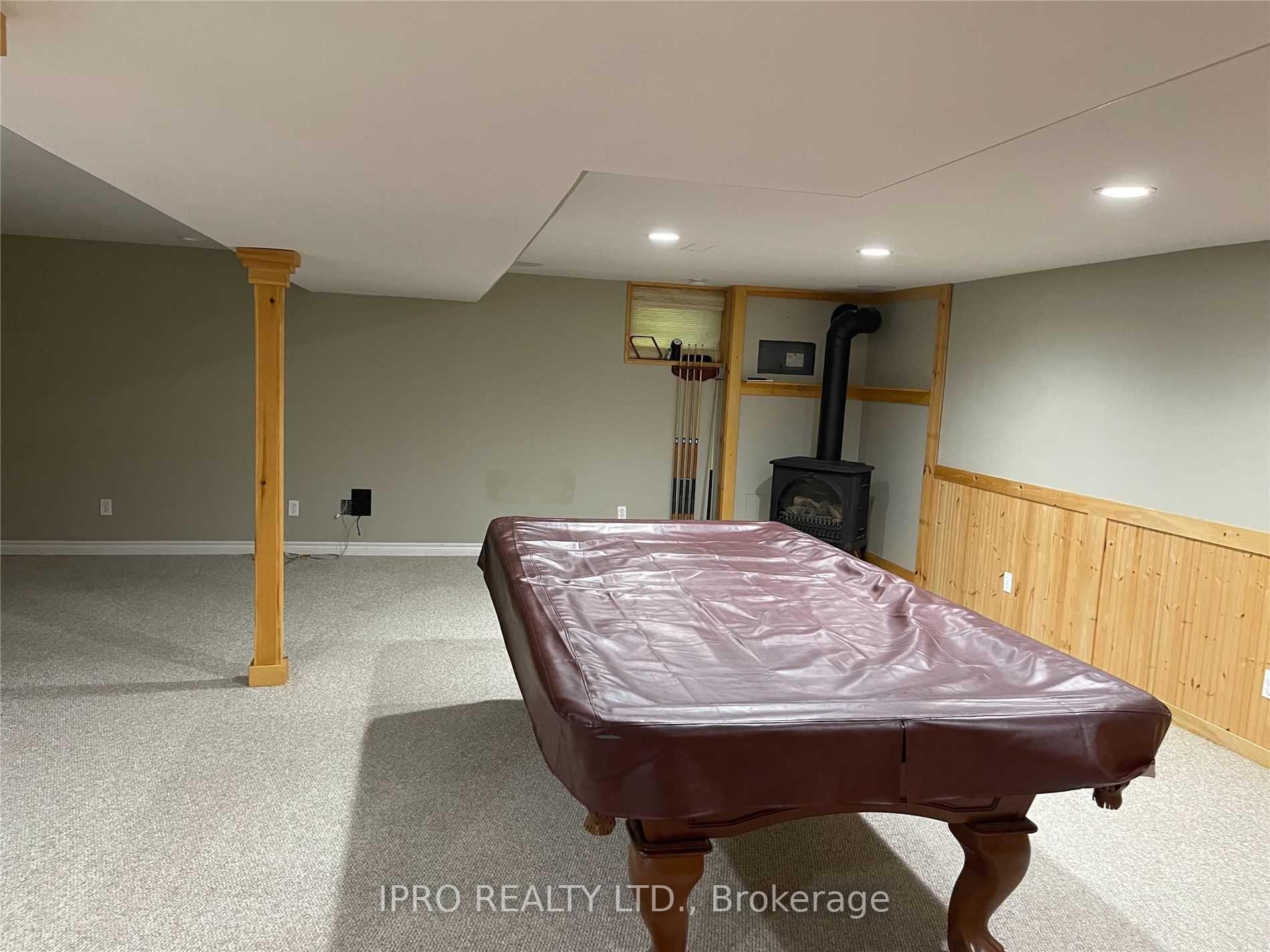 Photo 13 of 585 Garner Road W, Hamilton, Ancaster — HOMEH