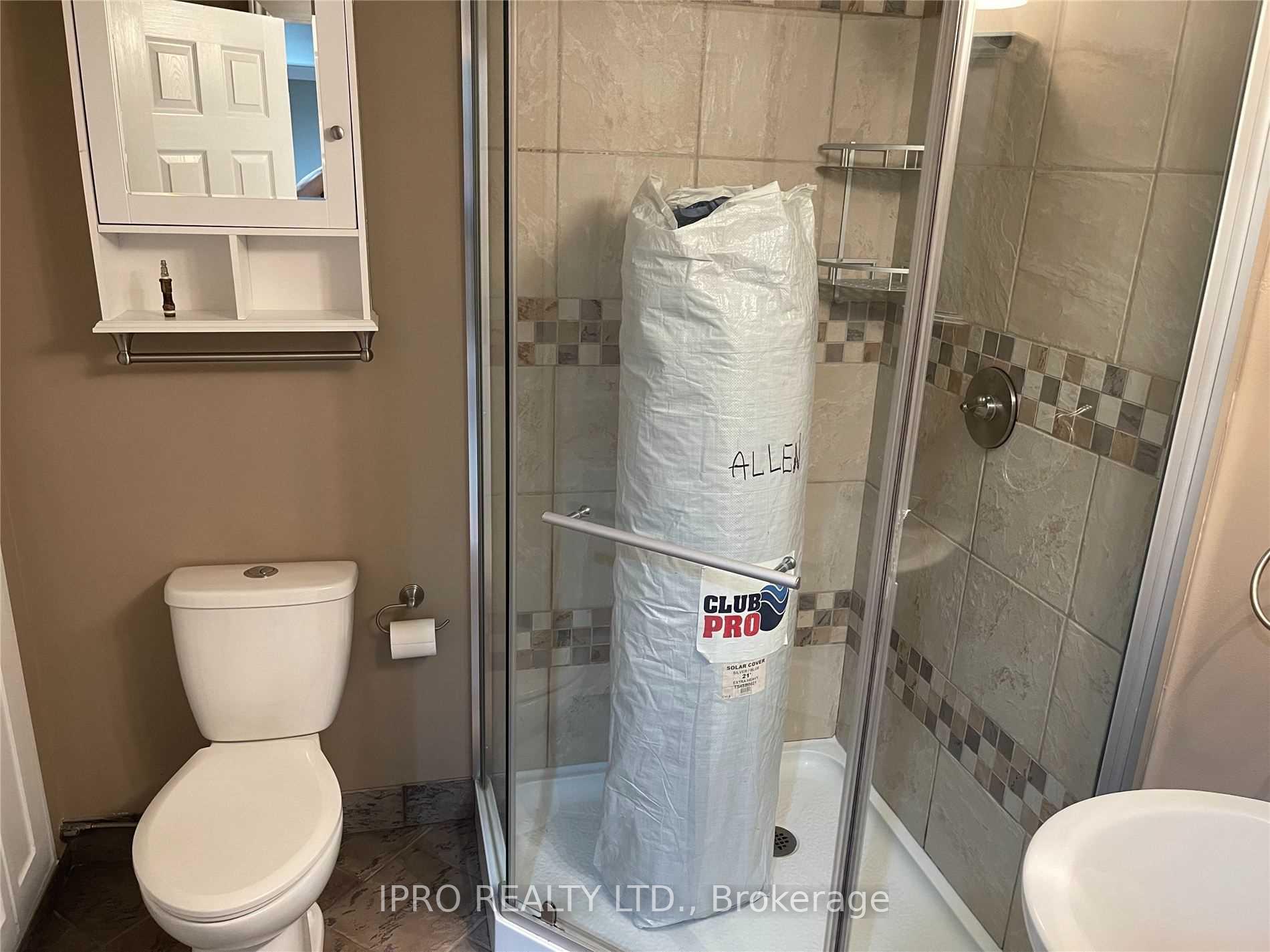 Photo 16 of 585 Garner Road W, Hamilton, Ancaster — HOMEH