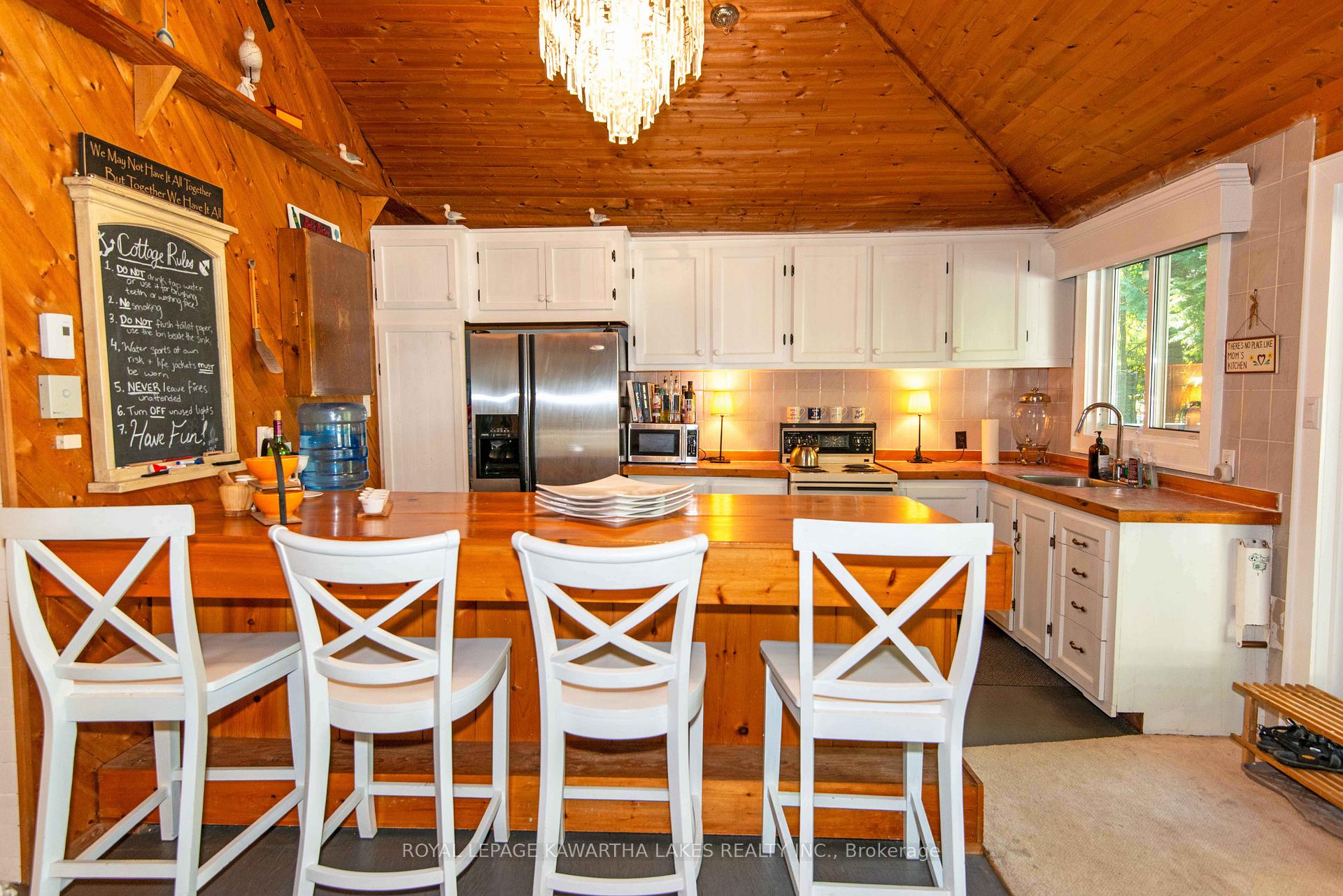 Photo 9 of 34 Deweys Island, Kawartha Lakes, Fenelon Falls — HOMEH