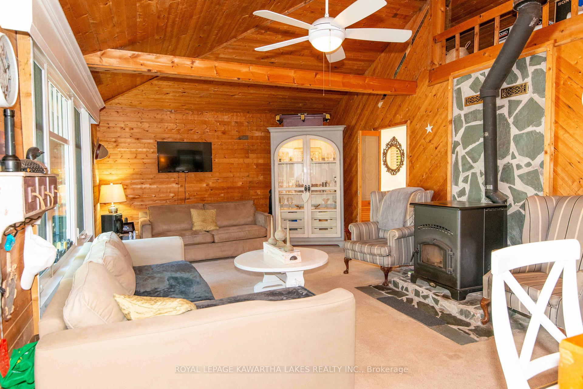 Photo 11 of 34 Deweys Island, Kawartha Lakes, Fenelon Falls — HOMEH