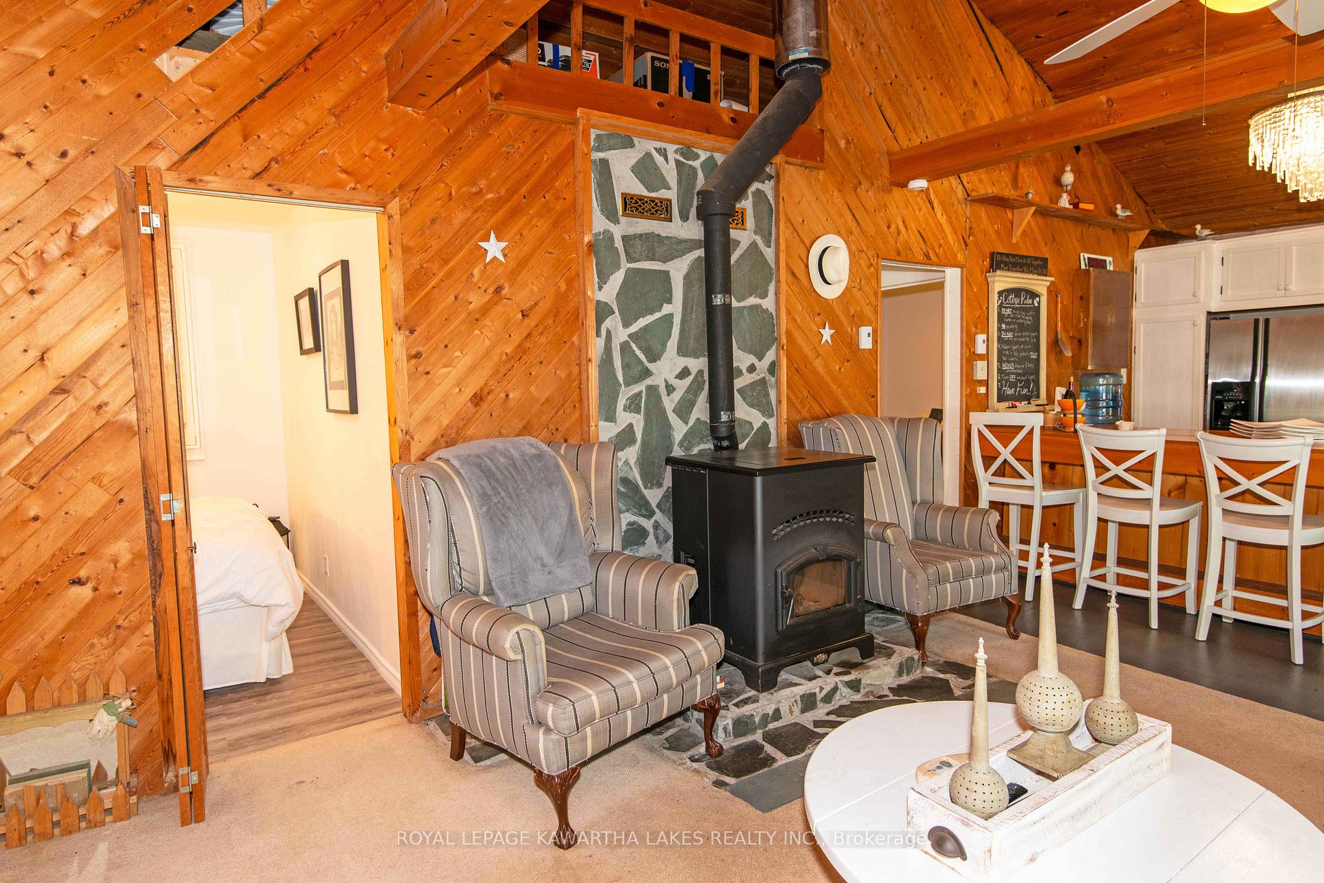 Photo 12 of 34 Deweys Island, Kawartha Lakes, Fenelon Falls — HOMEH
