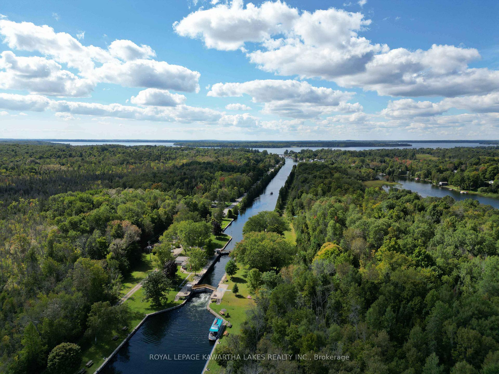 Photo 35 of 34 Deweys Island, Kawartha Lakes, Fenelon Falls — HOMEH