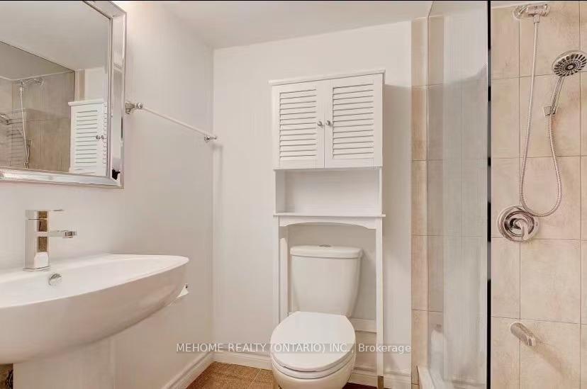 Photo 4 of BSTM 15 Magnotta Road, Markham, Cachet — HOMEH