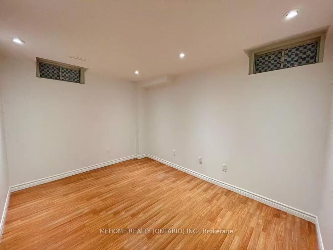 Photo 6 of BSTM 15 Magnotta Road, Markham, Cachet — HOMEH