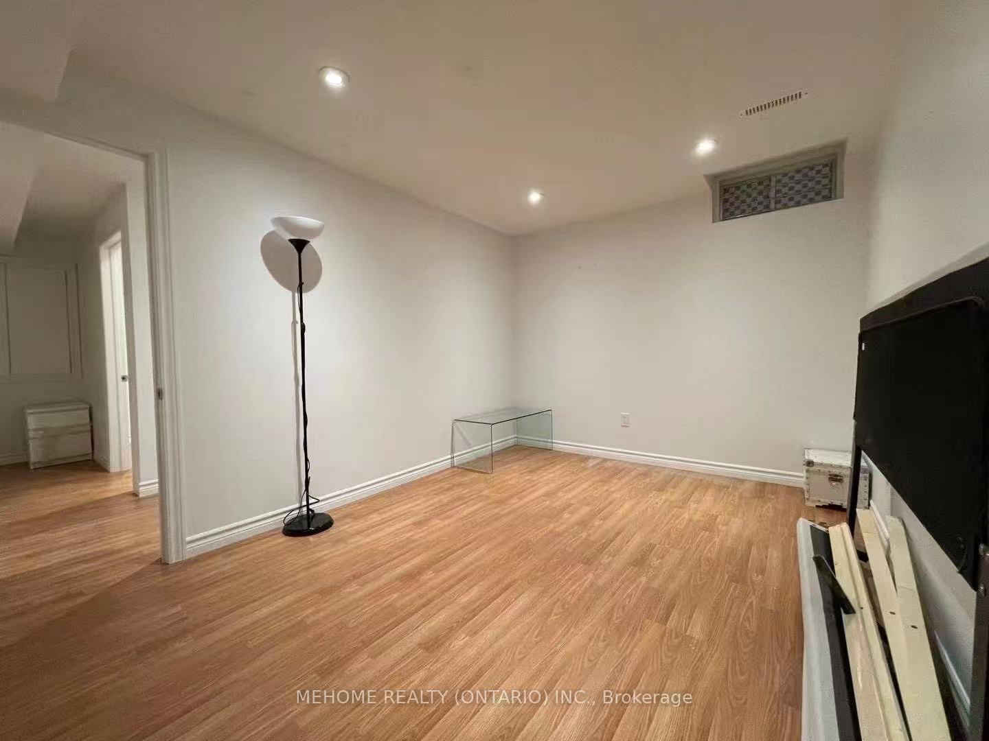 Photo 7 of BSTM 15 Magnotta Road, Markham, Cachet — HOMEH