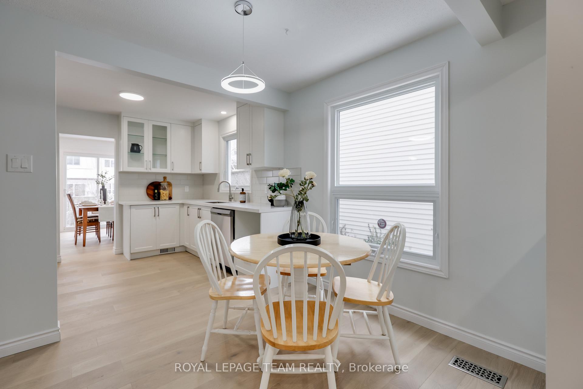 Photo 9 of 38 Acklam Terrace, Ottawa, Kanata - Morgan's Grant/South March — HOMEH