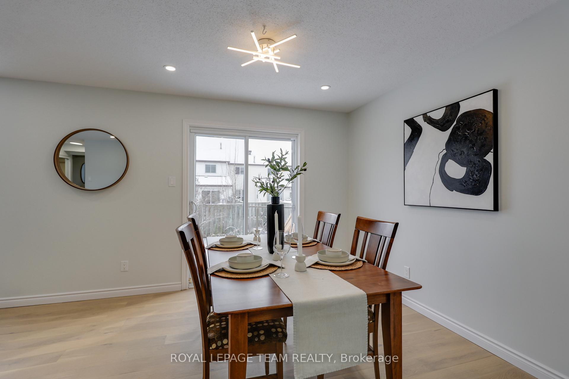 Photo 15 of 38 Acklam Terrace, Ottawa, Kanata - Morgan's Grant/South March — HOMEH