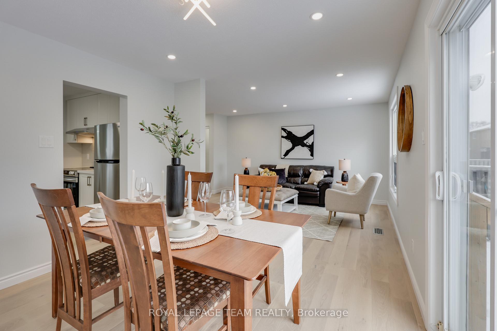 Photo 17 of 38 Acklam Terrace, Ottawa, Kanata - Morgan's Grant/South March — HOMEH