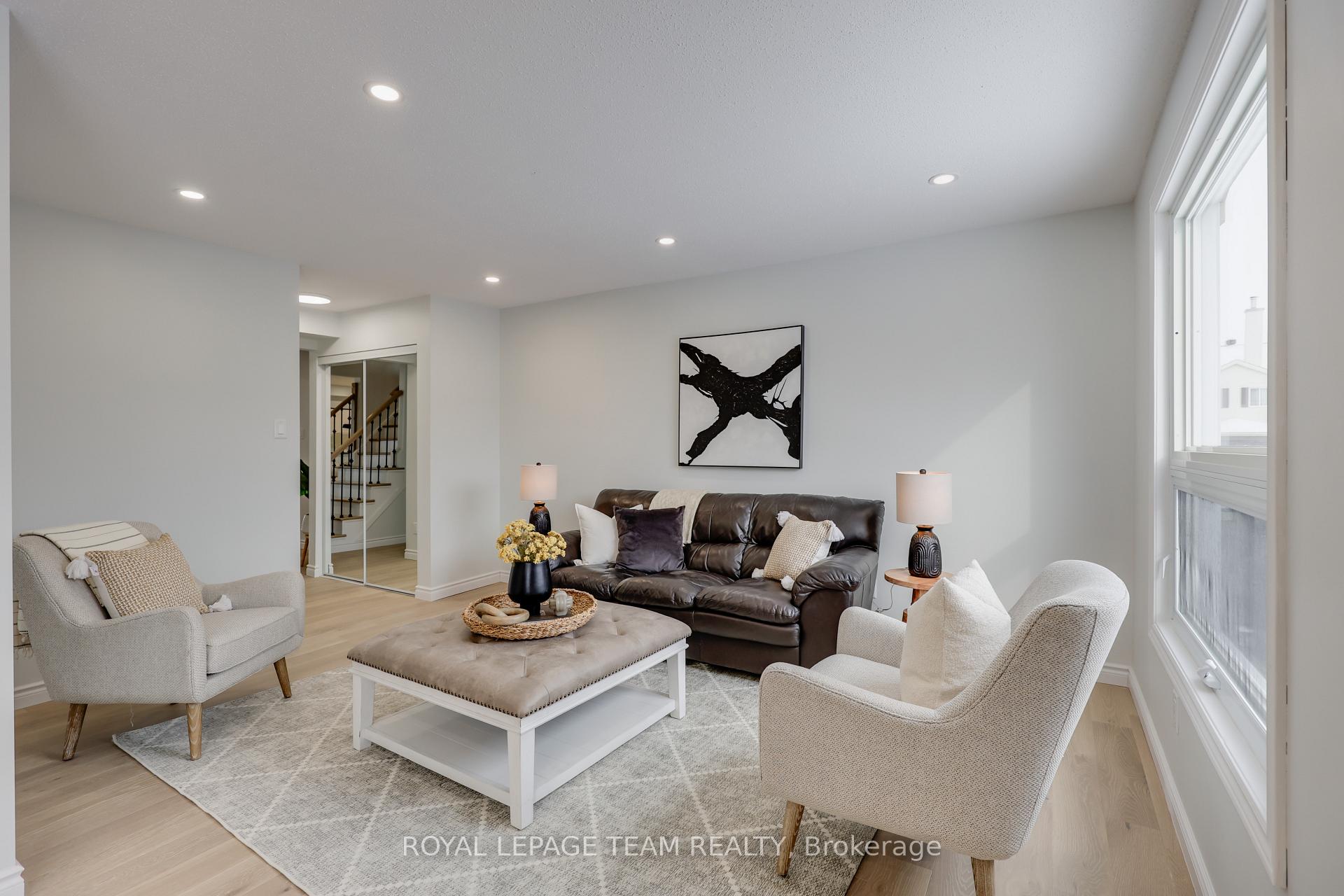 Photo 19 of 38 Acklam Terrace, Ottawa, Kanata - Morgan's Grant/South March — HOMEH
