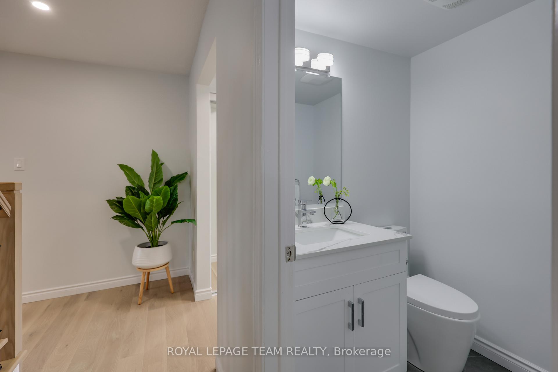 Photo 21 of 38 Acklam Terrace, Ottawa, Kanata - Morgan's Grant/South March — HOMEH