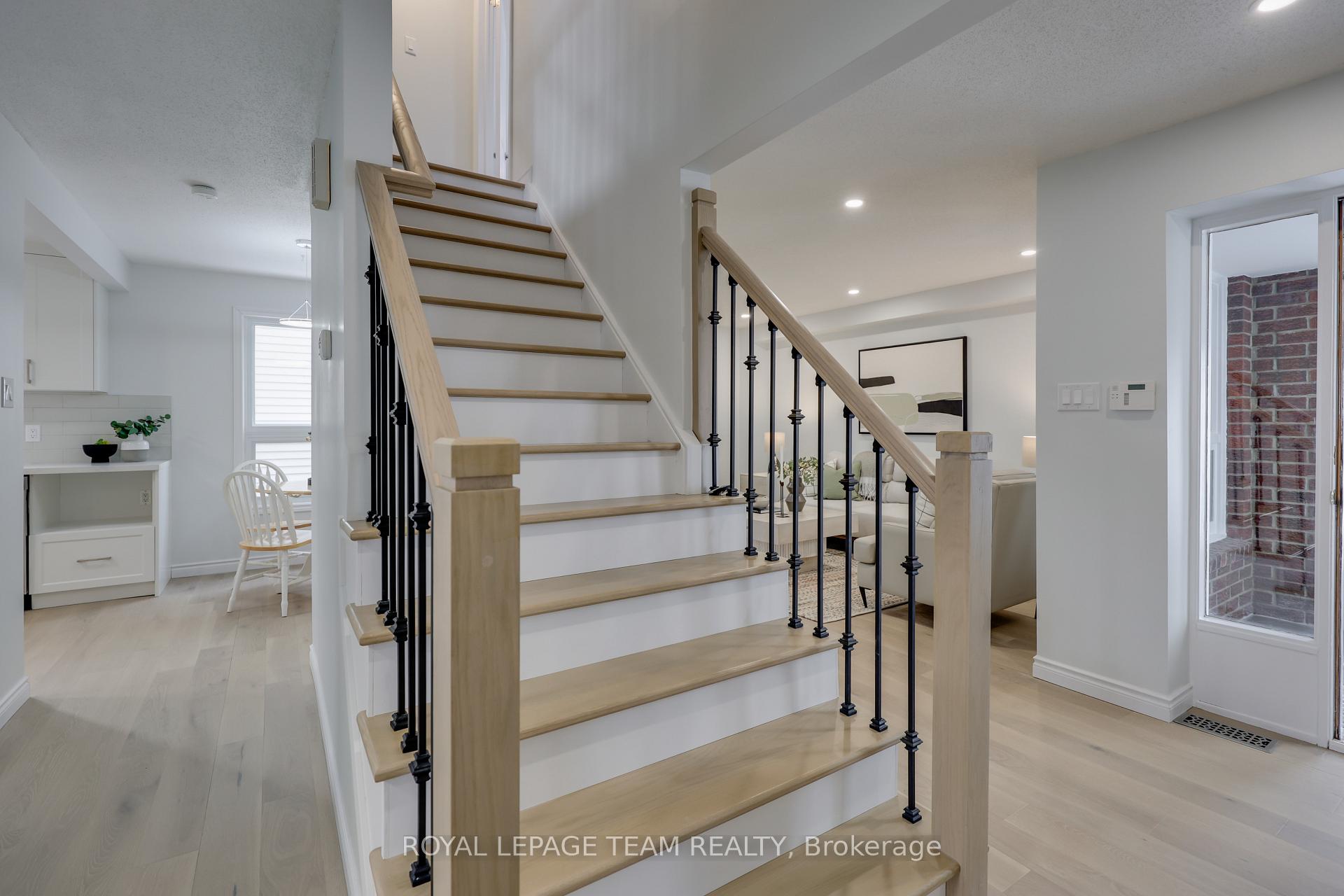 Photo 22 of 38 Acklam Terrace, Ottawa, Kanata - Morgan's Grant/South March — HOMEH