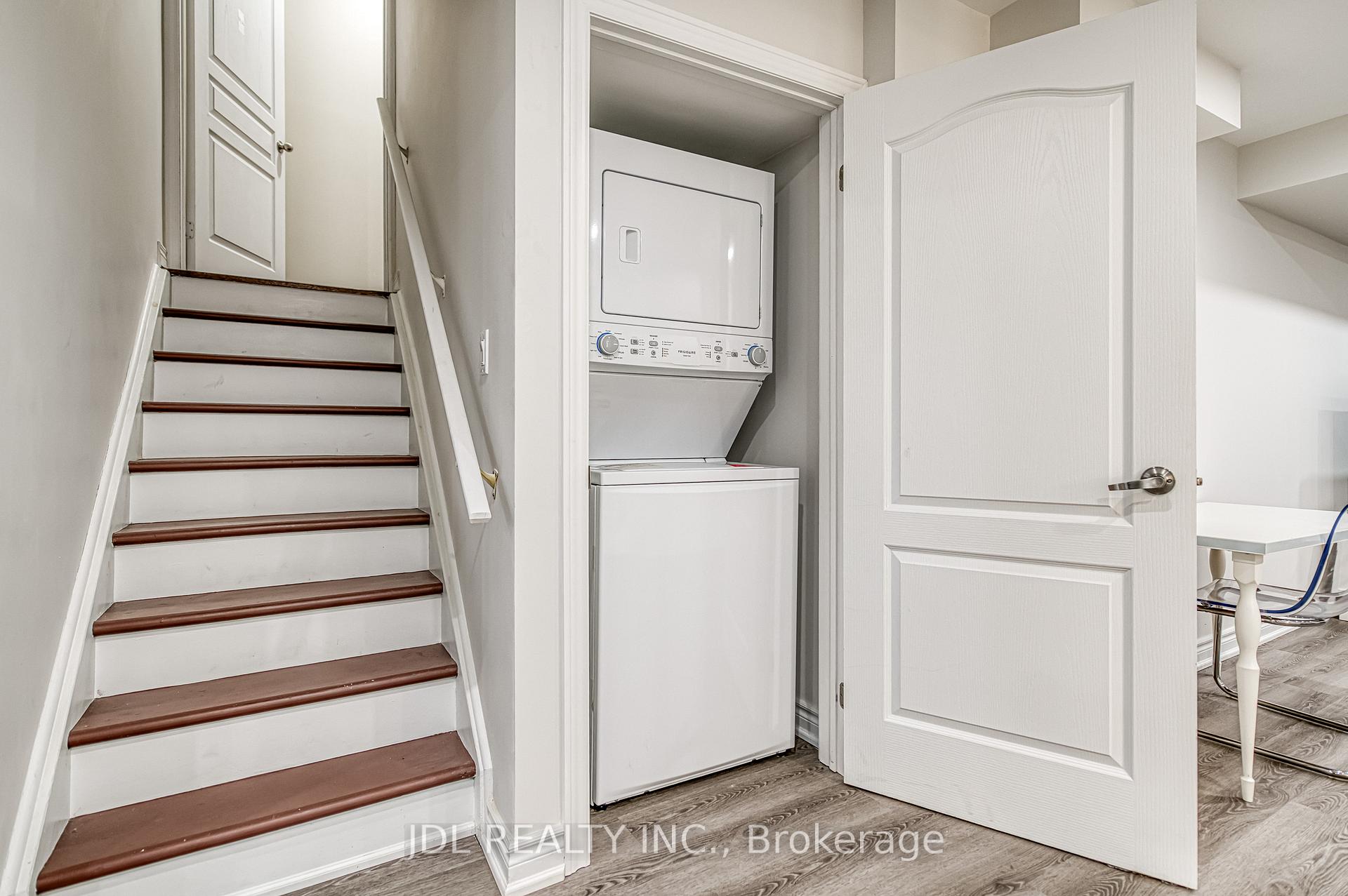 Photo 24 of 45 Foshan Avenue, Markham, Berczy — HOMEH