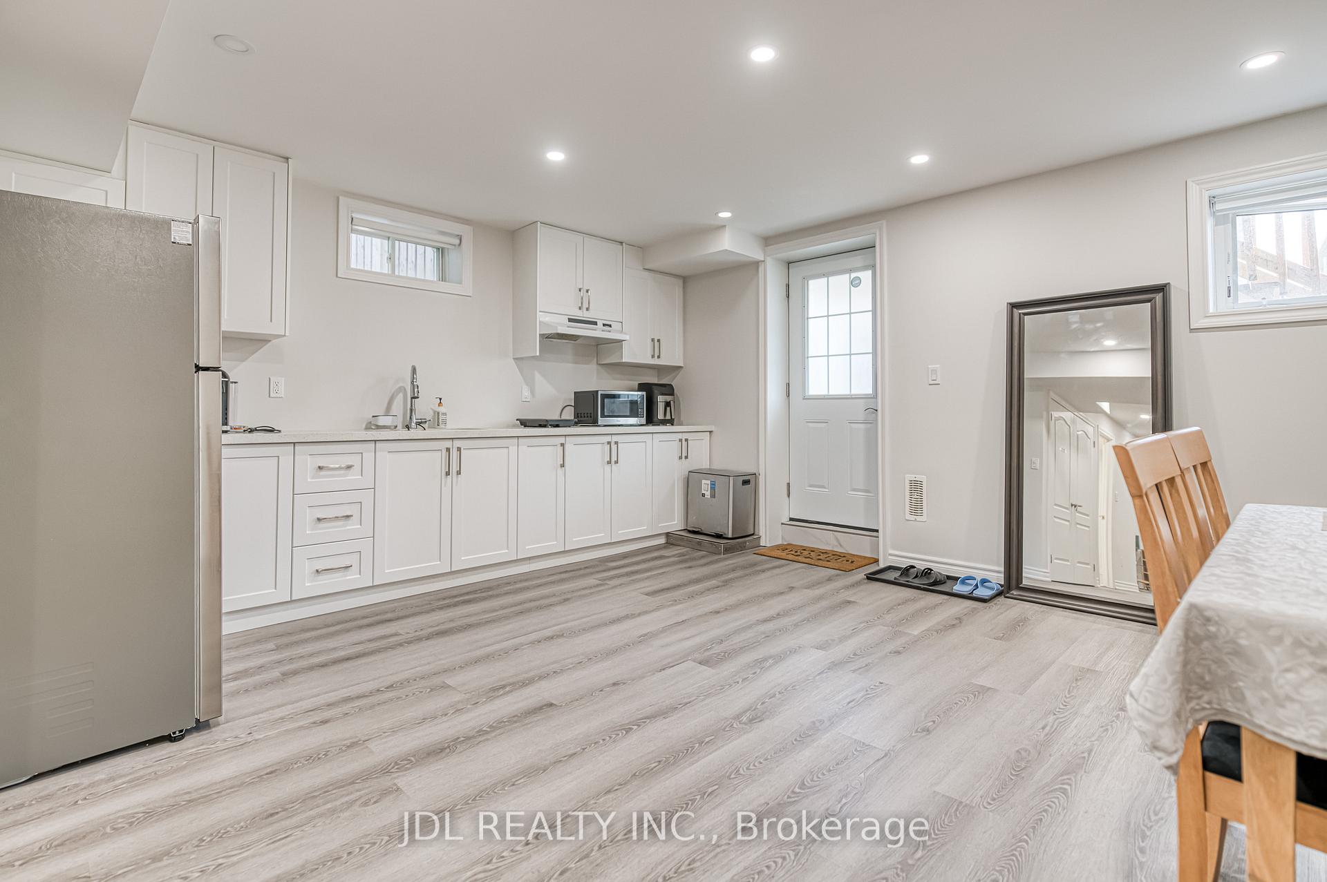 Photo 27 of 45 Foshan Avenue, Markham, Berczy — HOMEH