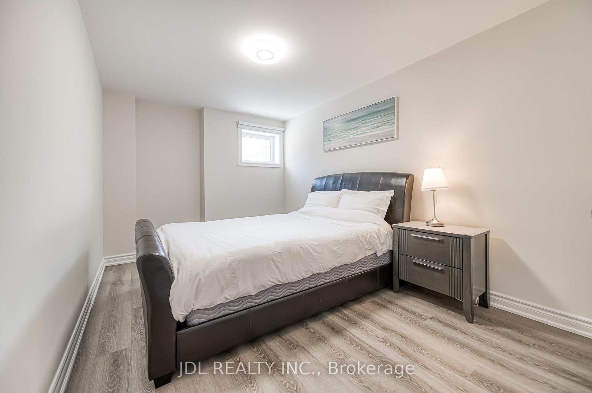 Photo 30 of 45 Foshan Avenue, Markham, Berczy — HOMEH