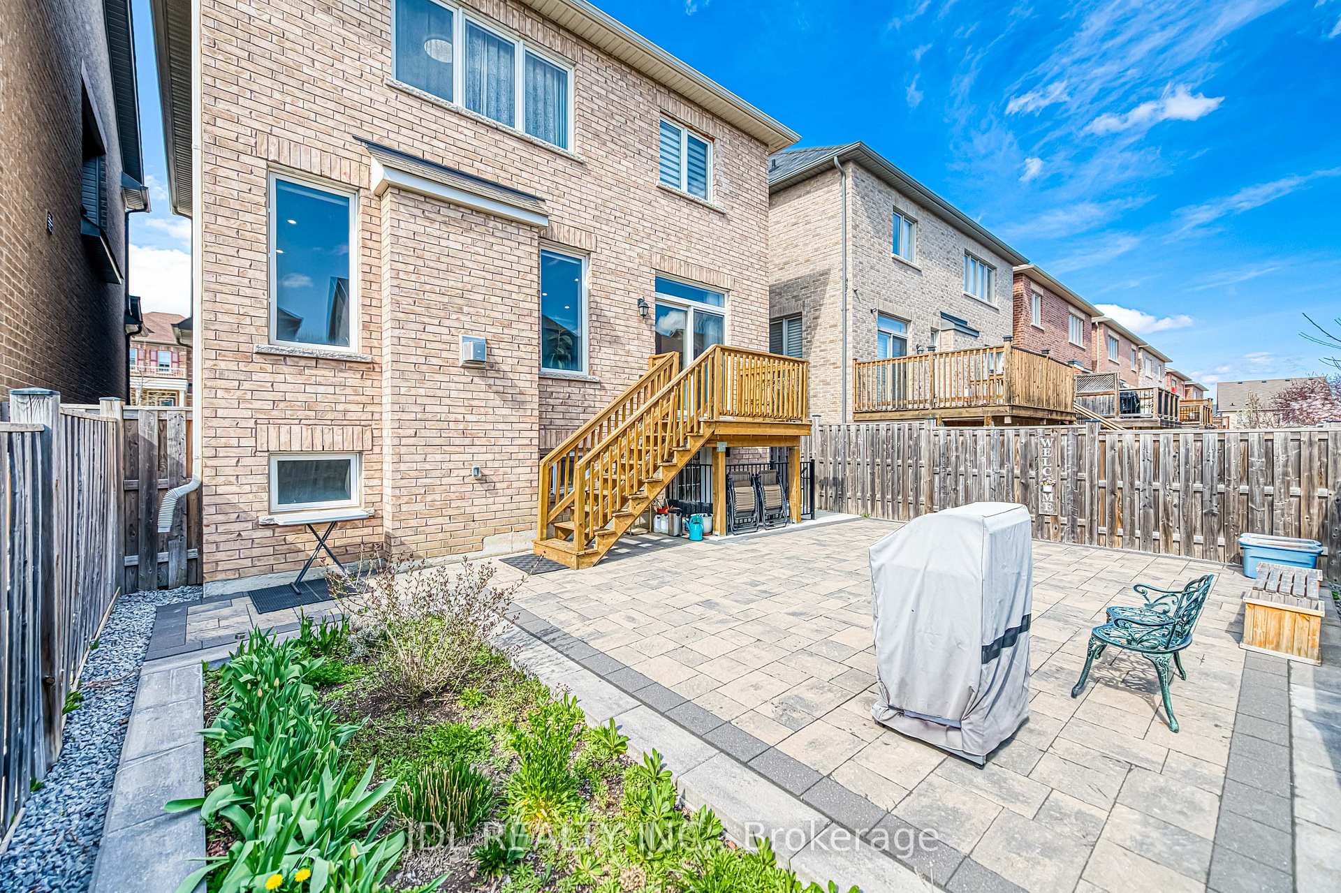 Photo 34 of 45 Foshan Avenue, Markham, Berczy — HOMEH