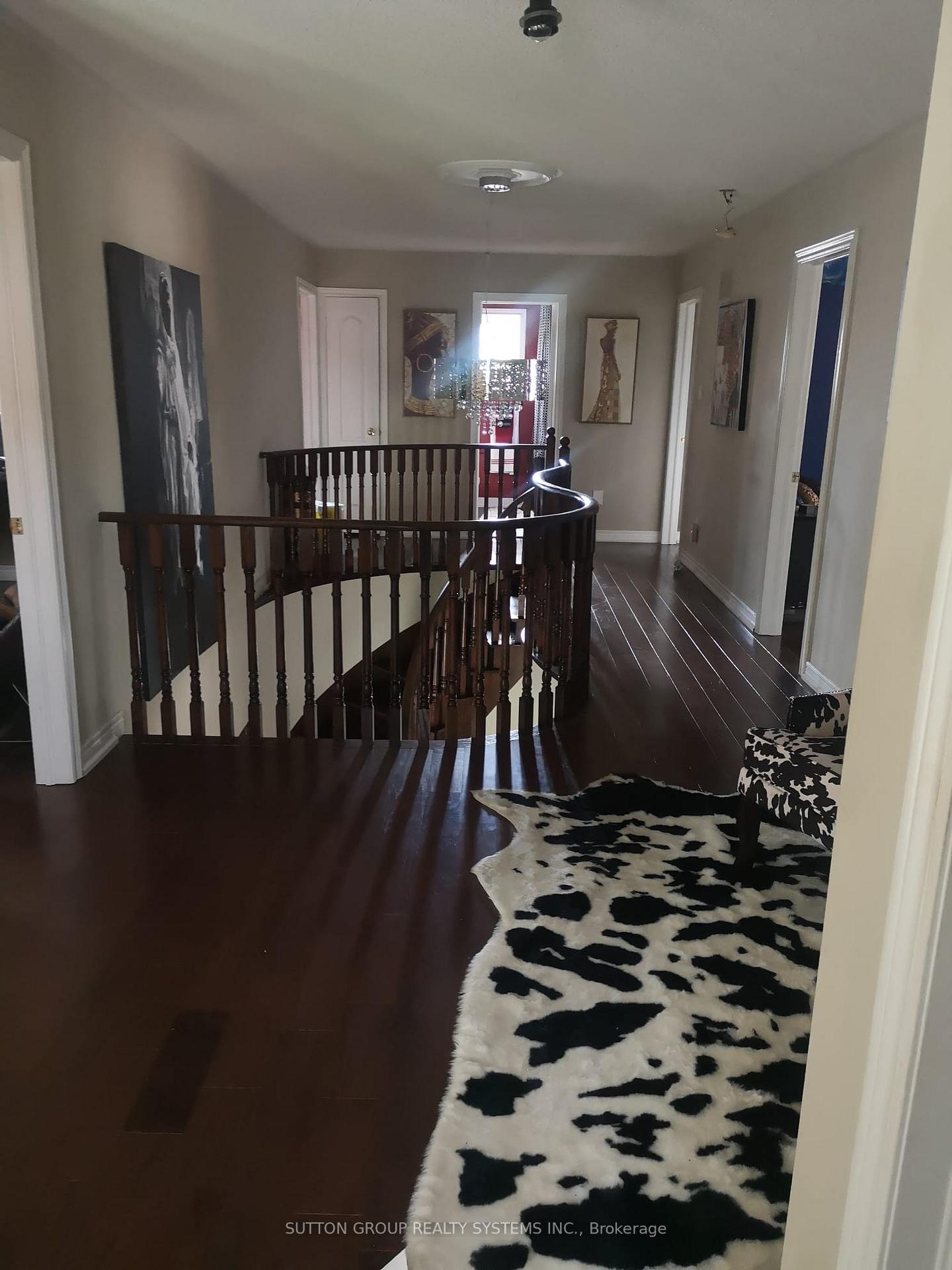 Photo 12 of 17 Boxwood Crescent, Markham, Rouge Fairways — HOMEH