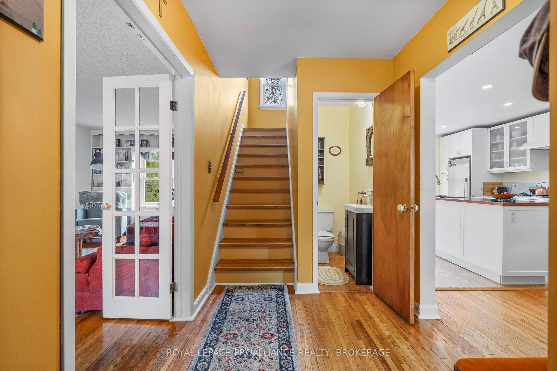 Photo 5 of 100 Indian Road, Kingston, West of Sir John A. Blvd — HOMEH