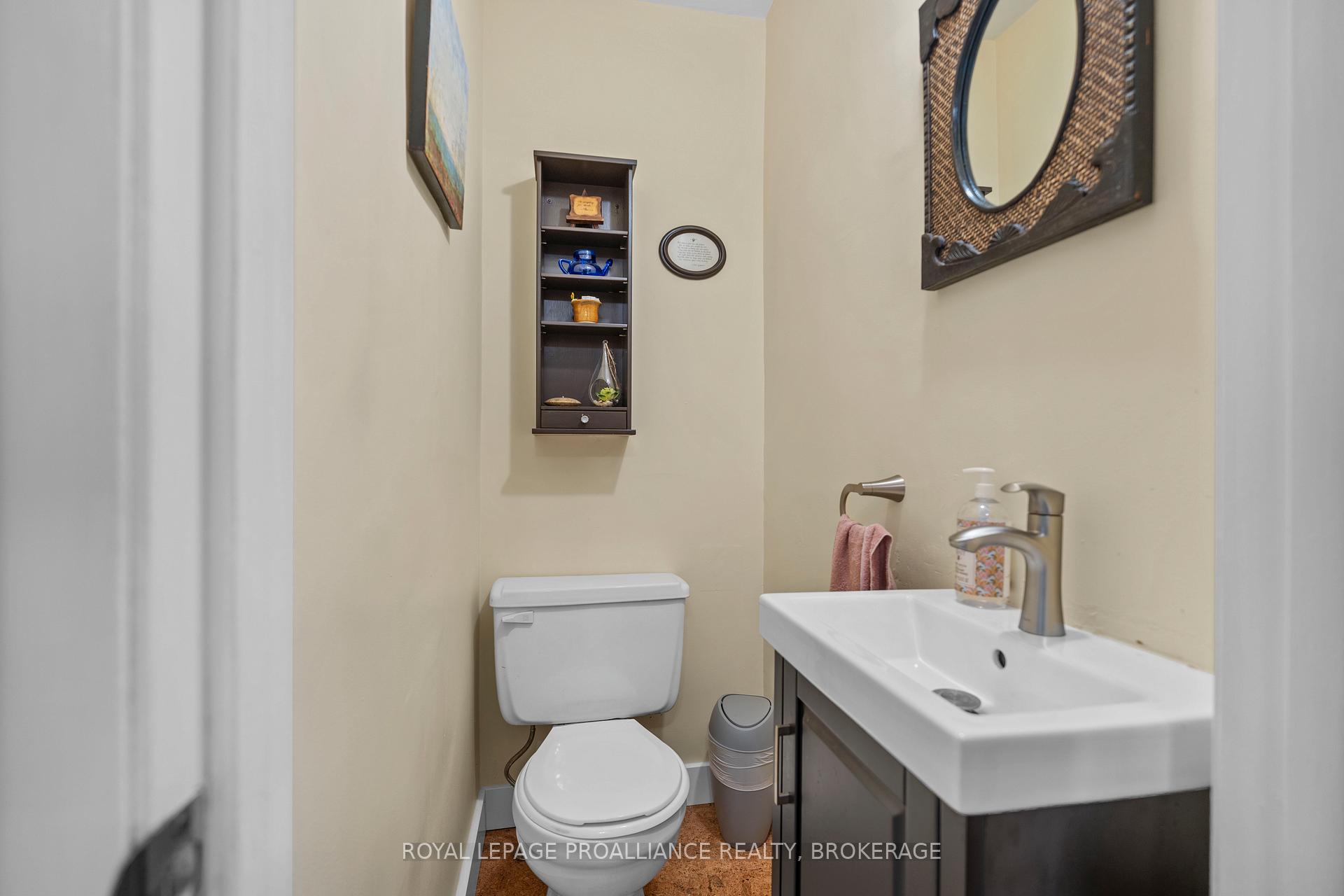 Photo 6 of 100 Indian Road, Kingston, West of Sir John A. Blvd — HOMEH