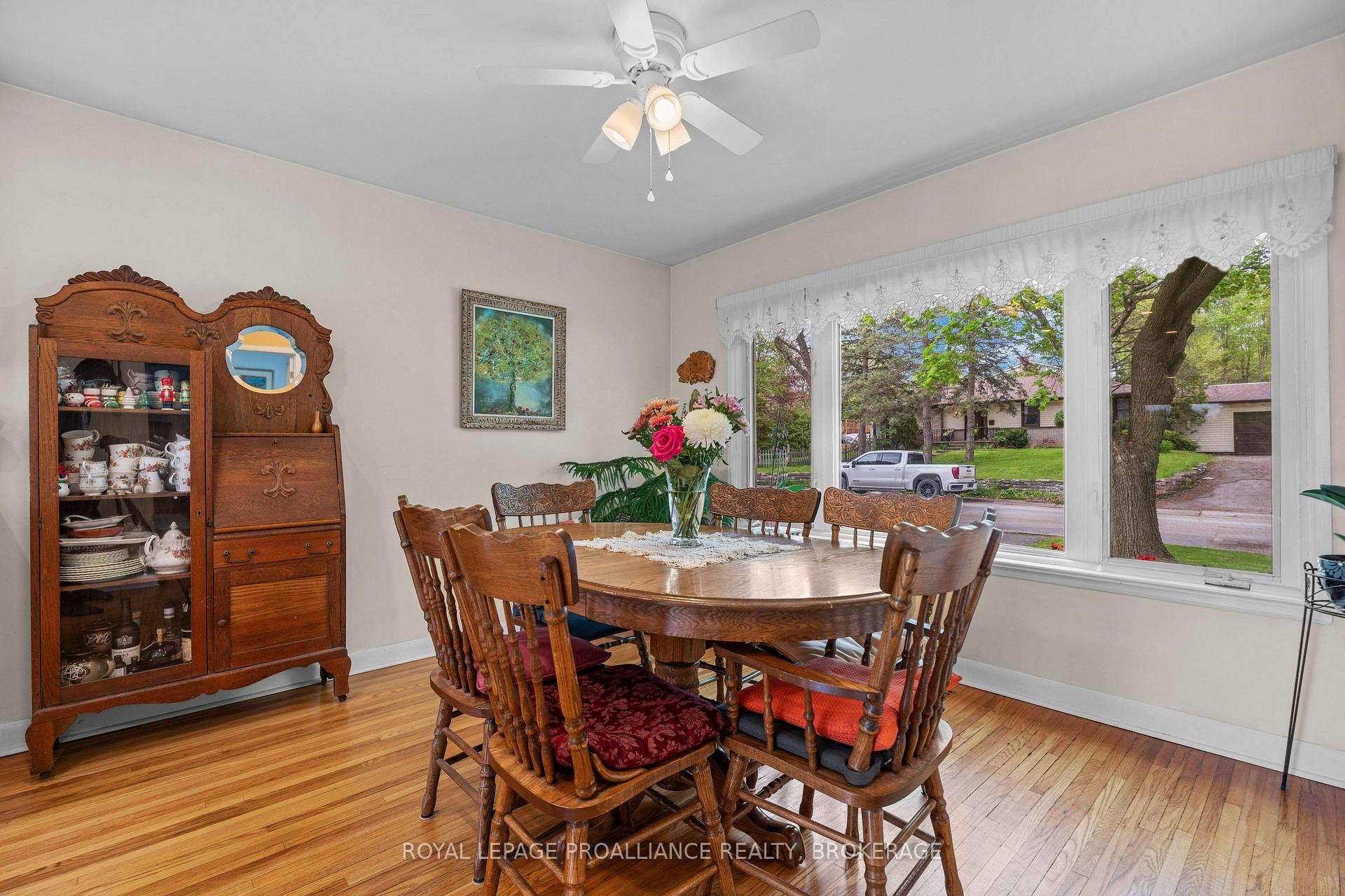 Photo 9 of 100 Indian Road, Kingston, West of Sir John A. Blvd — HOMEH
