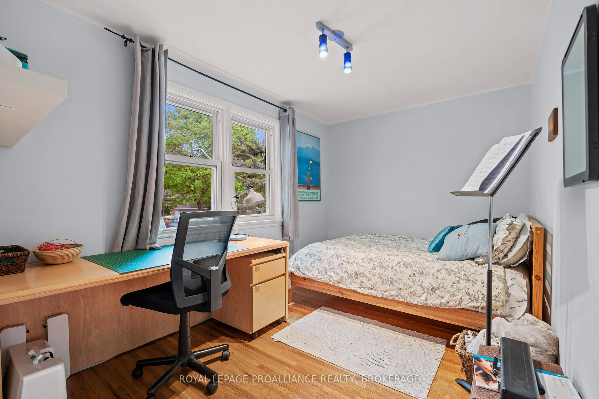 Photo 20 of 100 Indian Road, Kingston, West of Sir John A. Blvd — HOMEH