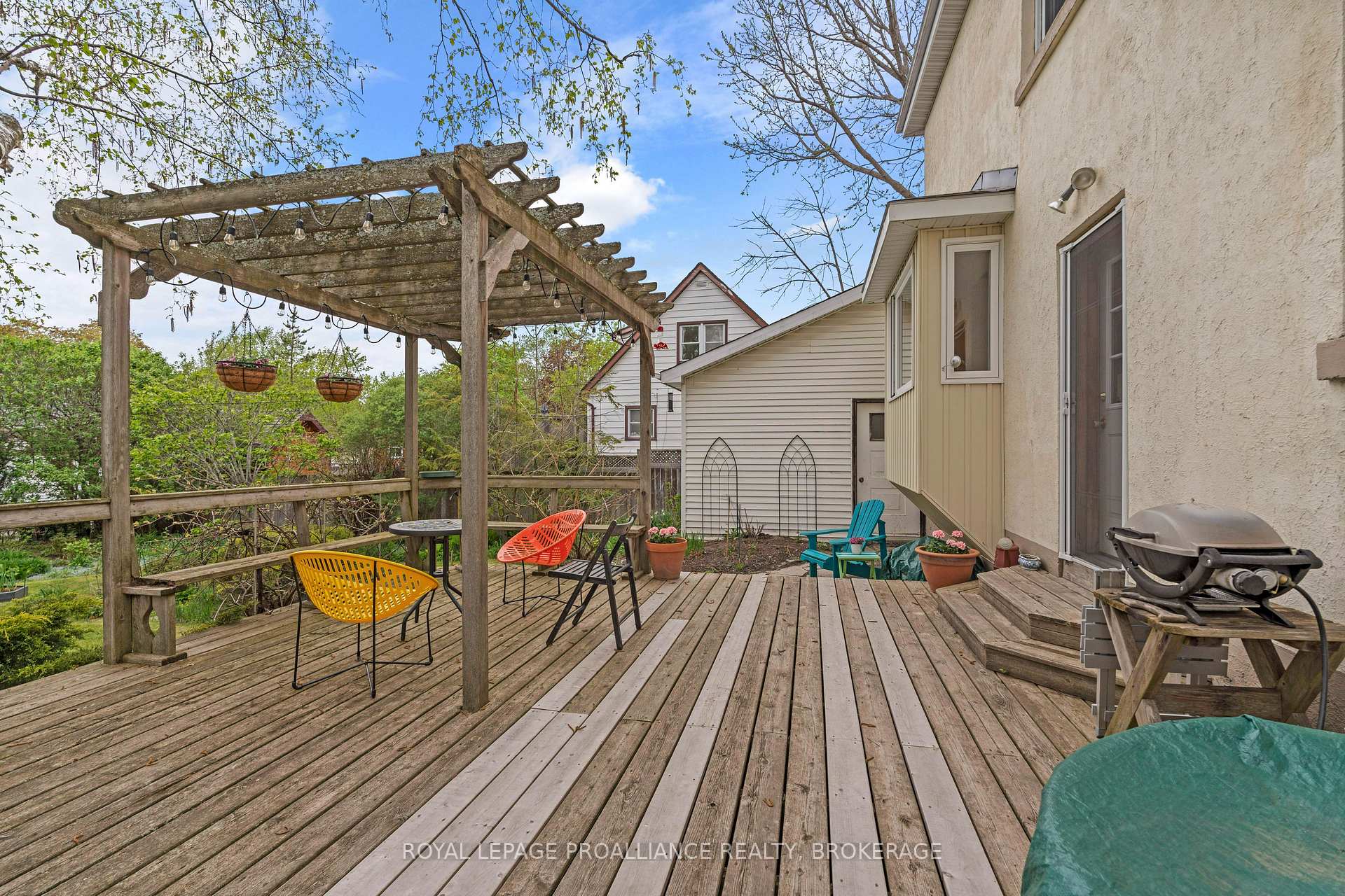 Photo 31 of 100 Indian Road, Kingston, West of Sir John A. Blvd — HOMEH