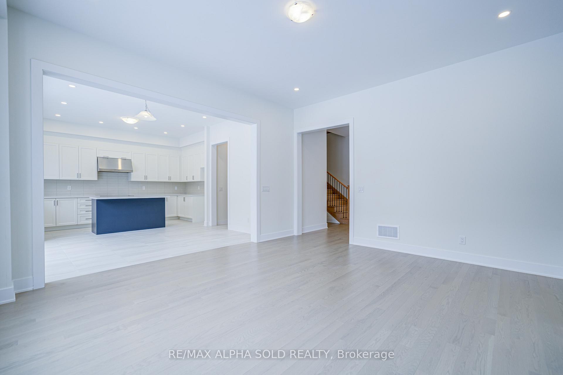 Photo 18 of 13 Godfrey Willis Drive, Markham, Angus Glen — HOMEH
