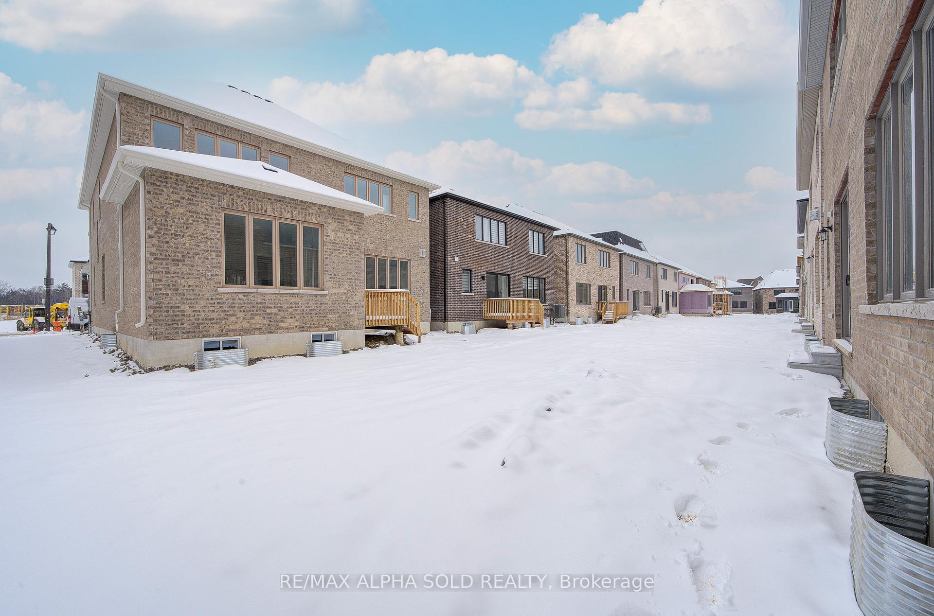 Photo 39 of 13 Godfrey Willis Drive, Markham, Angus Glen — HOMEH