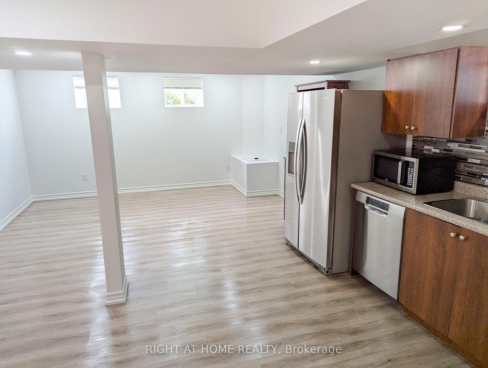 Photo 7 of 227 Leiterman Drive, Milton, Willmott — HOMEH