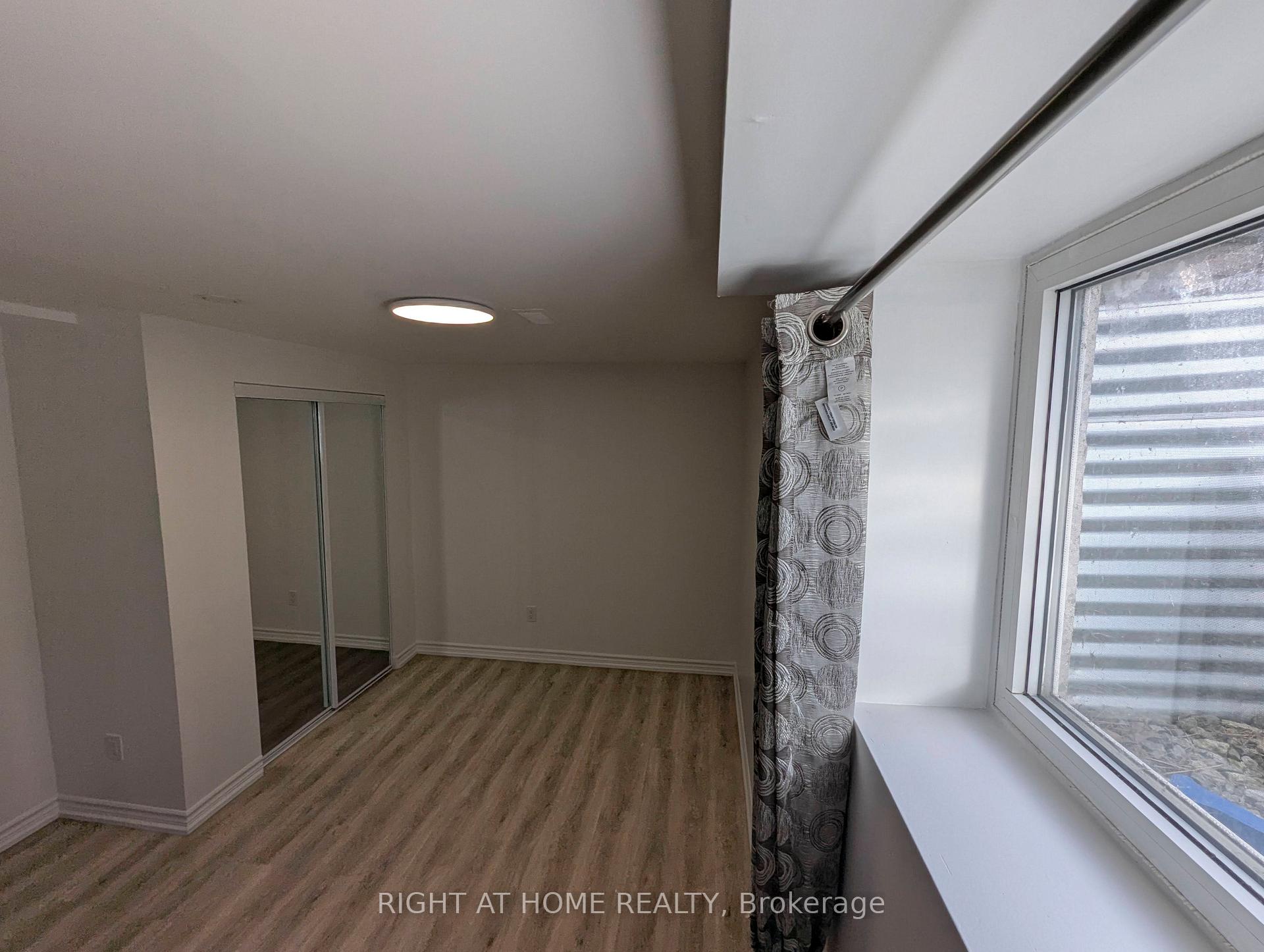 Photo 11 of 227 Leiterman Drive, Milton, Willmott — HOMEH