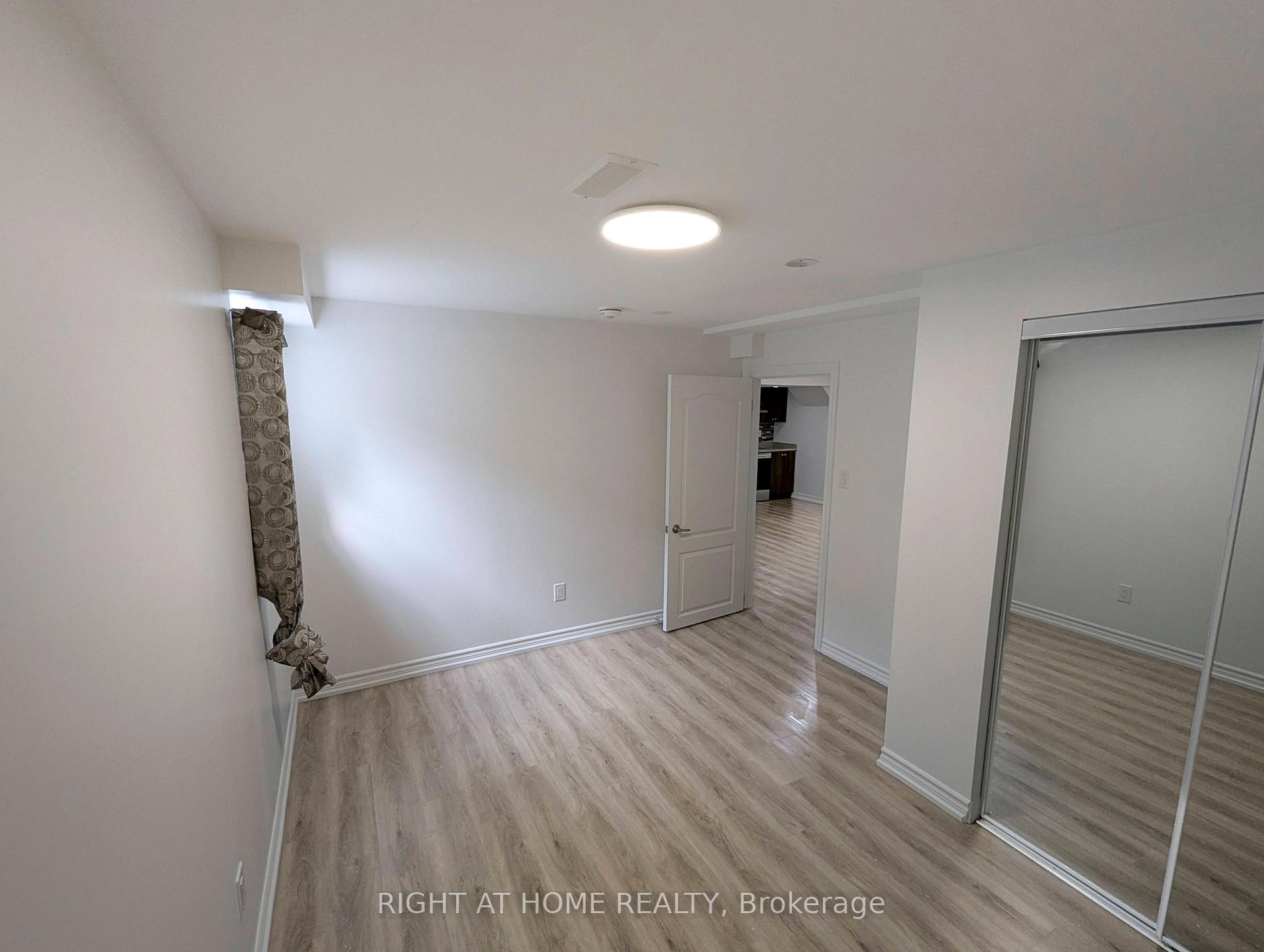 Photo 13 of 227 Leiterman Drive, Milton, Willmott — HOMEH