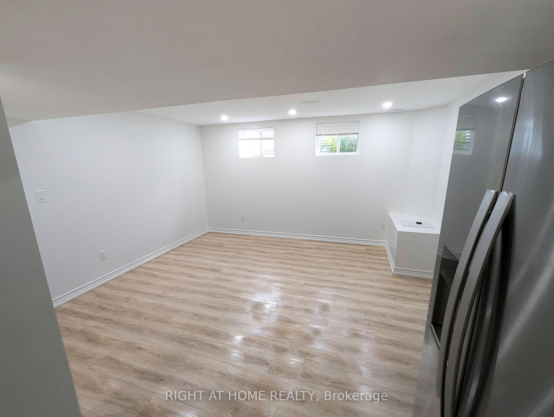 Photo 23 of 227 Leiterman Drive, Milton, Willmott — HOMEH