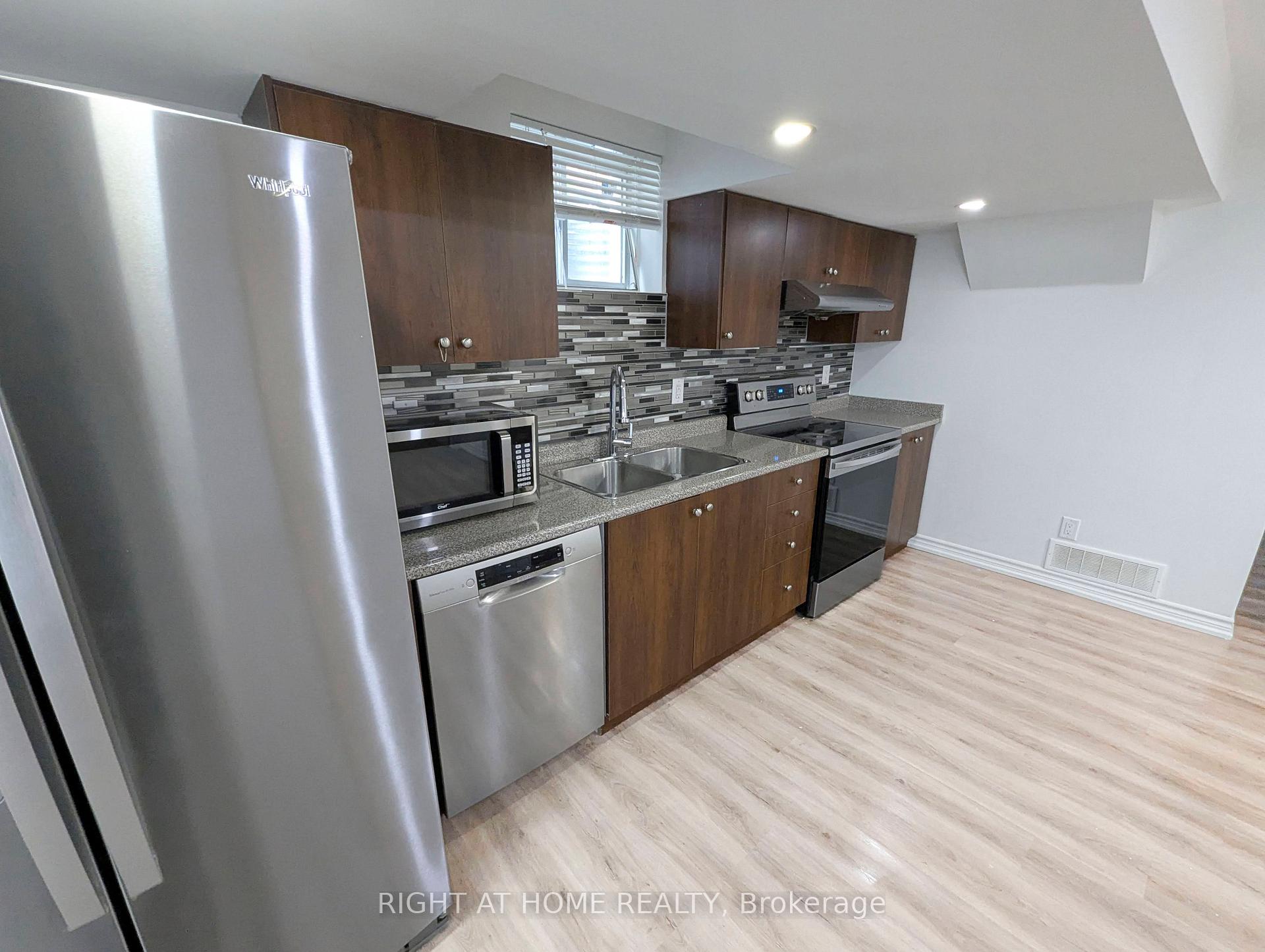 Photo 25 of 227 Leiterman Drive, Milton, Willmott — HOMEH