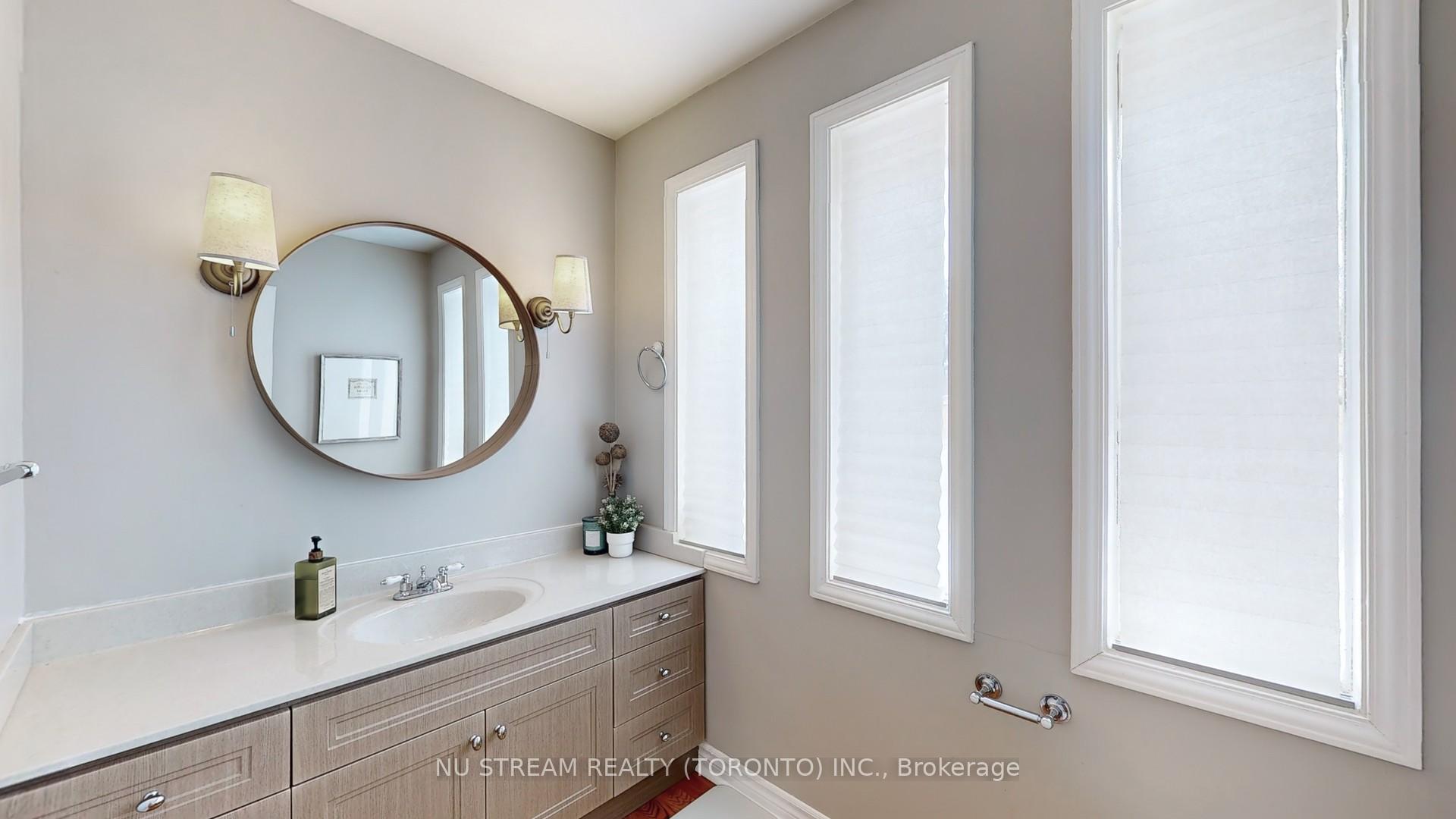Photo 19 of 2 Liebeck Crescent, Markham, Unionville — HOMEH