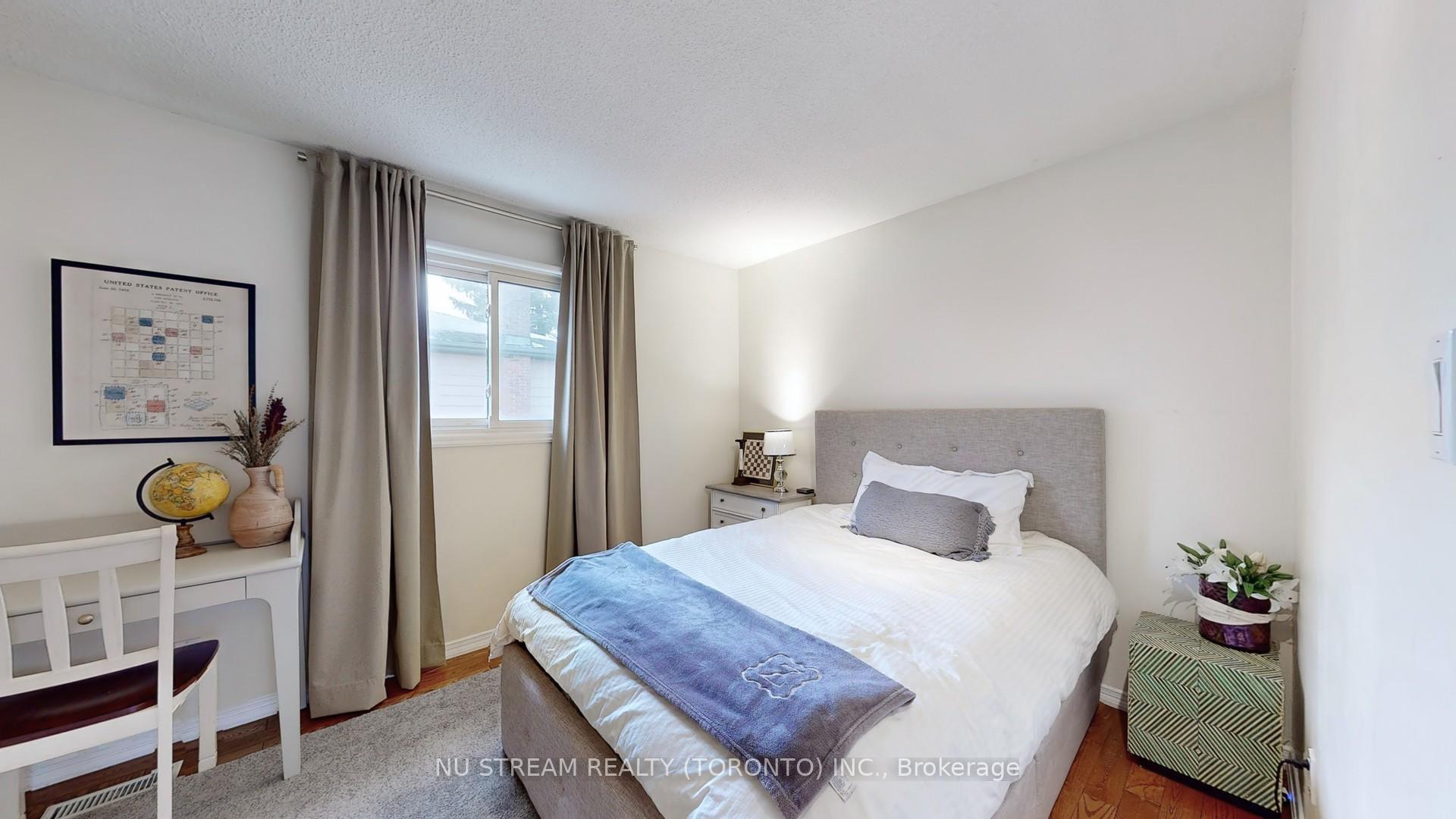 Photo 20 of 2 Liebeck Crescent, Markham, Unionville — HOMEH