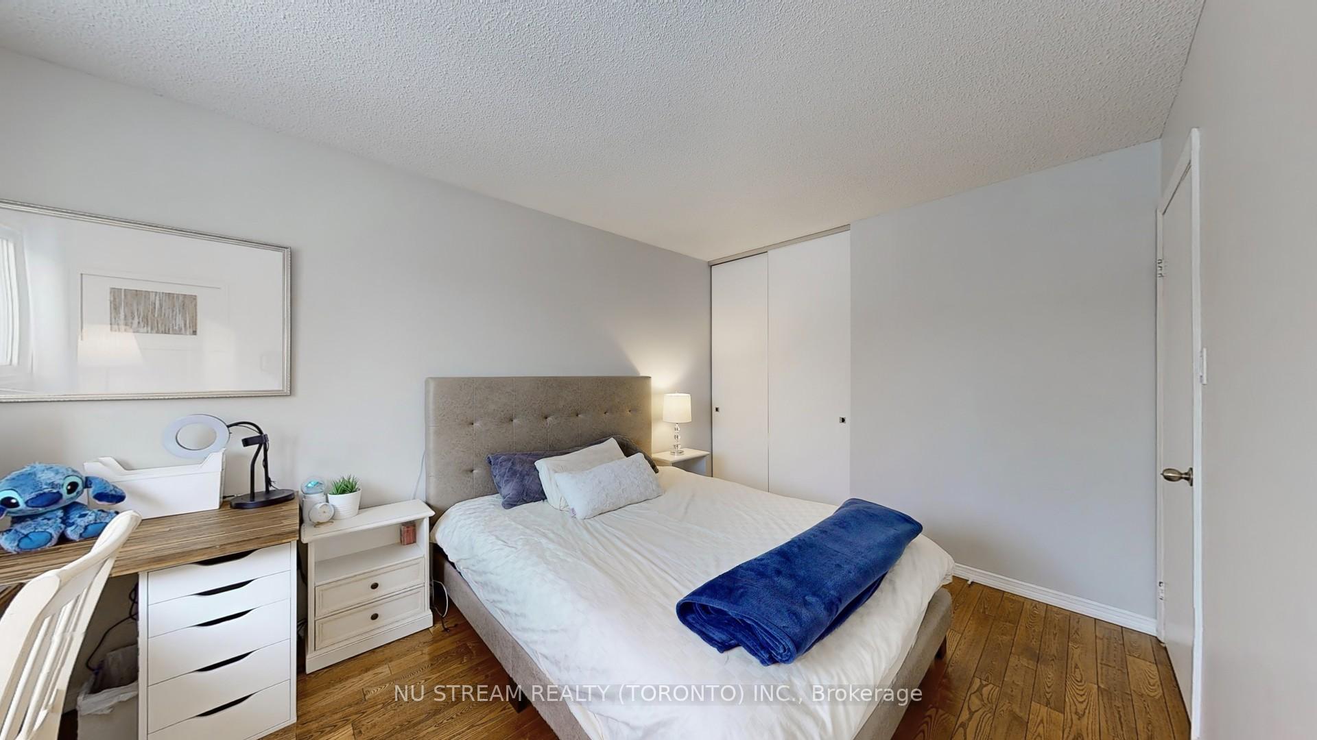 Photo 28 of 2 Liebeck Crescent, Markham, Unionville — HOMEH