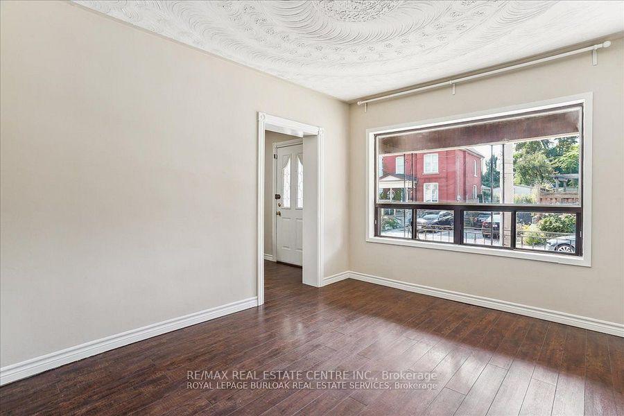 Photo 7 of 234 Market (Upper Level) Street, Hamilton, Strathcona — HOMEH